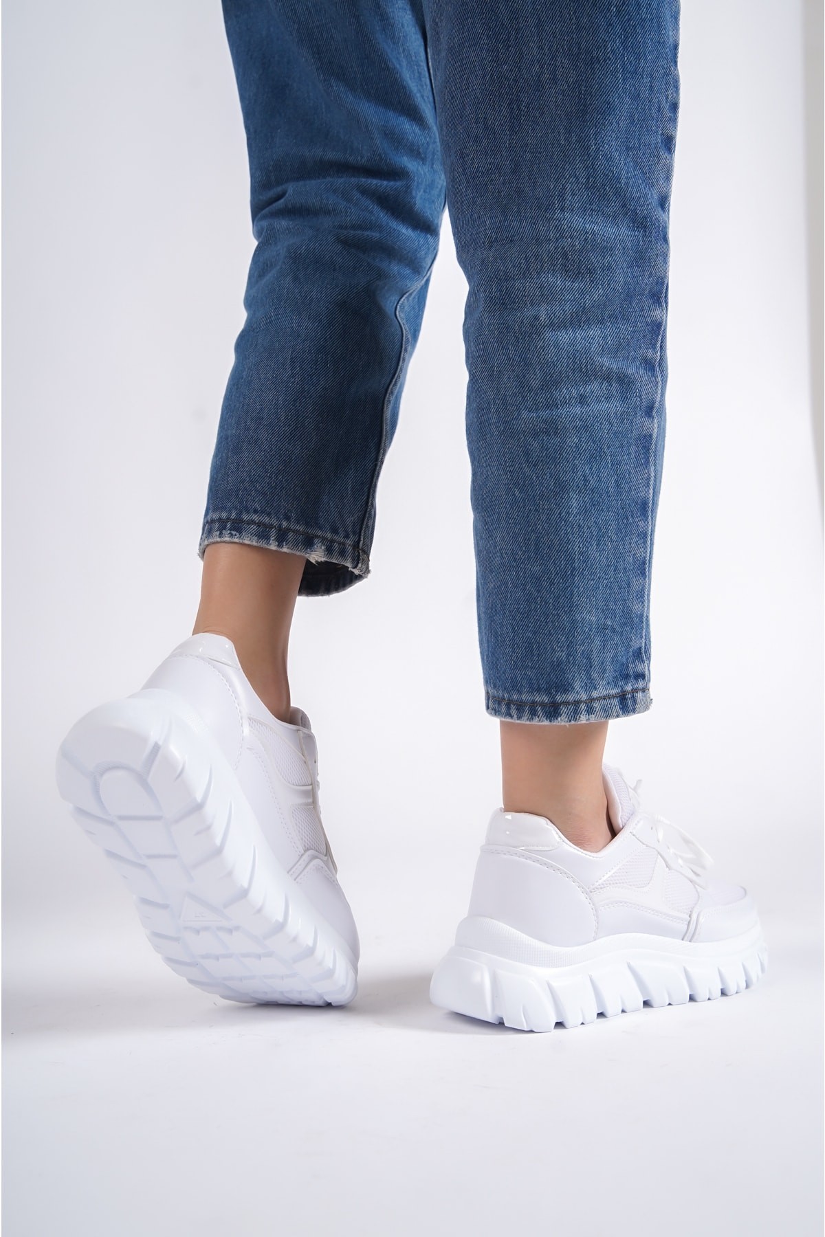Beyaz Beyaz Kadın Bağıcıklı Fileli Günlük Sneaker Spor Ayakkabı Wsb0474