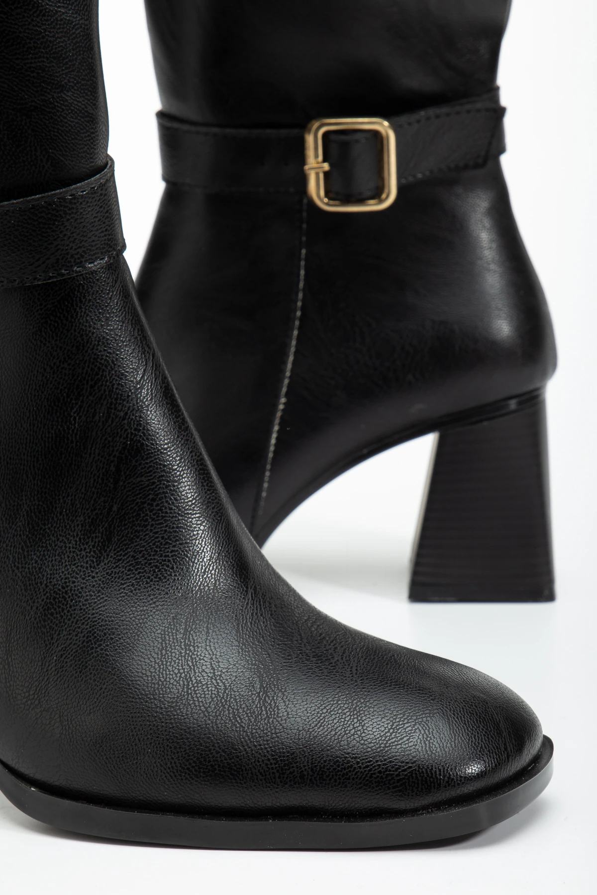 Kadın Siyah 7 Cm Topuklu Fermuarlı Diz Altı Çizme Bot WSB1166