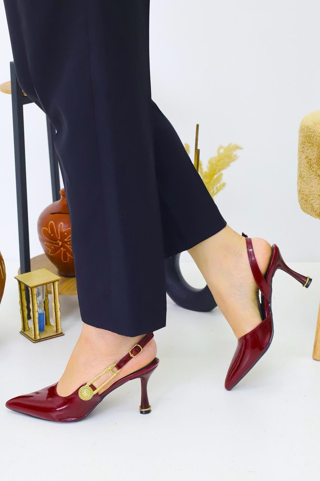 Kadın Bordo Rugan Günlük 7 Cm Klasik Topuklu Ayakkabı WSB3086