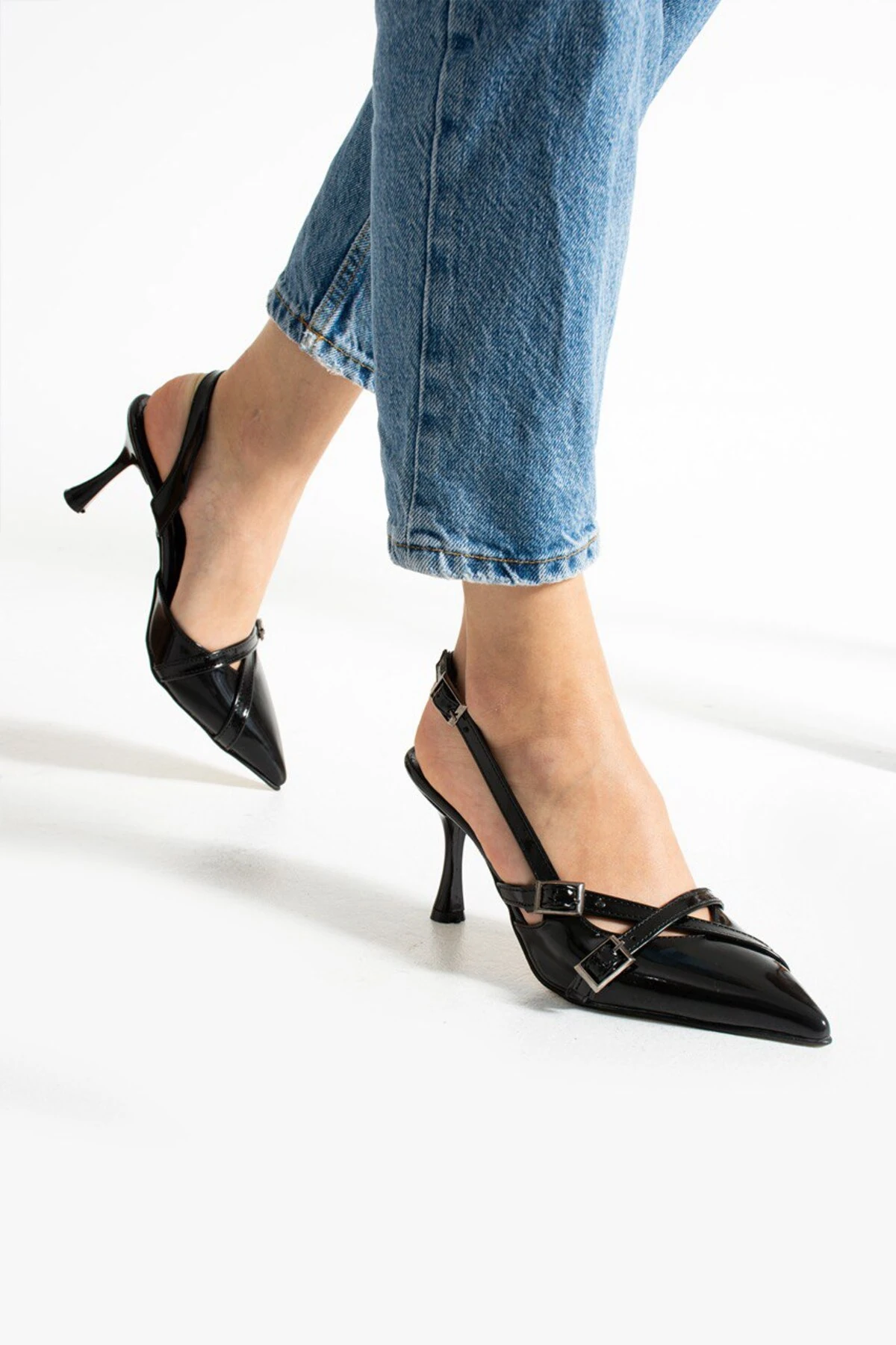 Kadın Siyah Rugan Çift Kemer Günlük 7 Cm Klasik Topuklu Ayakkabı WSB3088