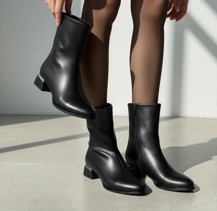 Kadın Siyah Cilt Sade 3 Cm Topuklu Su Geçirmez Uzun Bot WSB1156