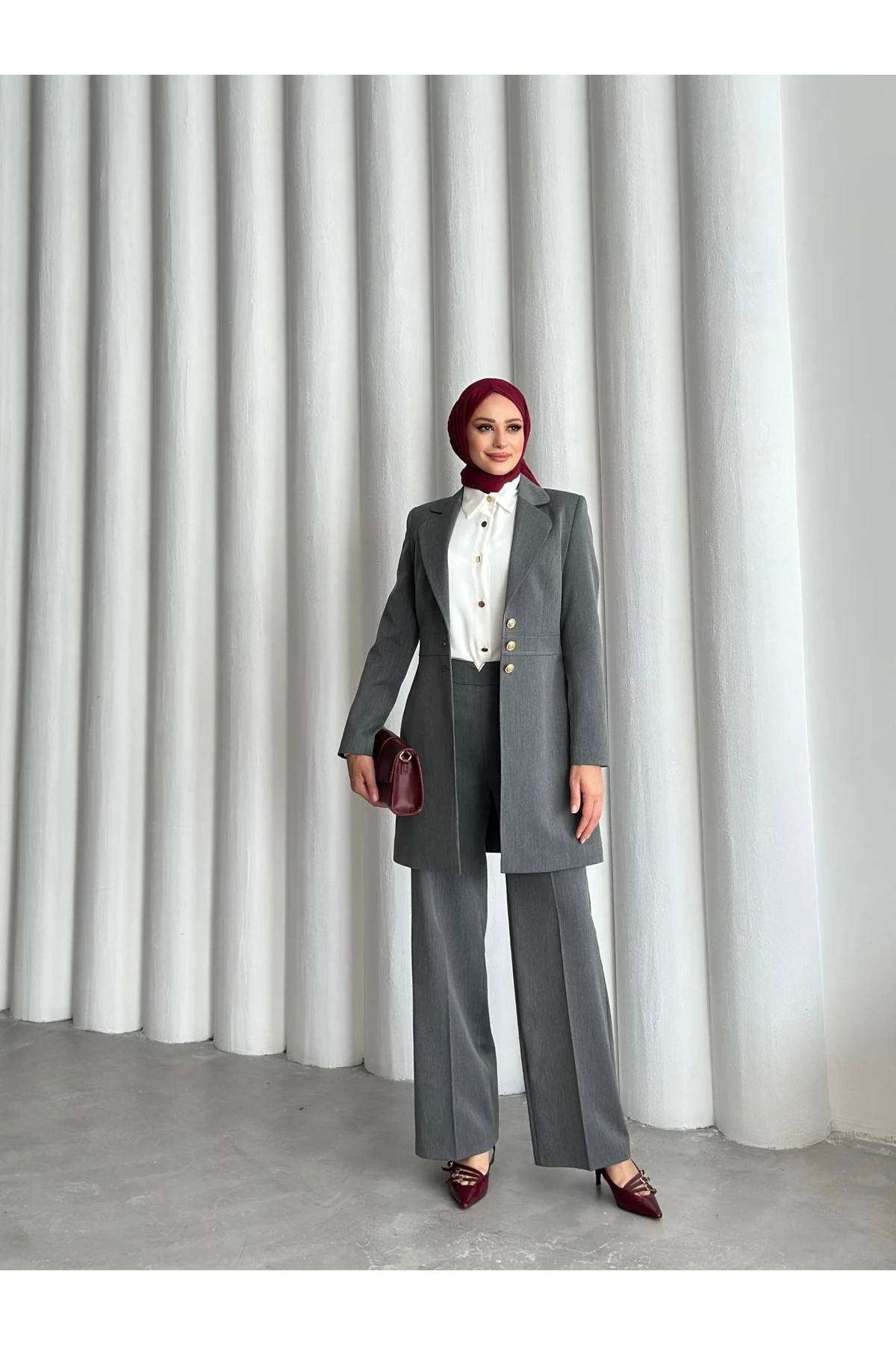 Klasik modern uzun ikili takım