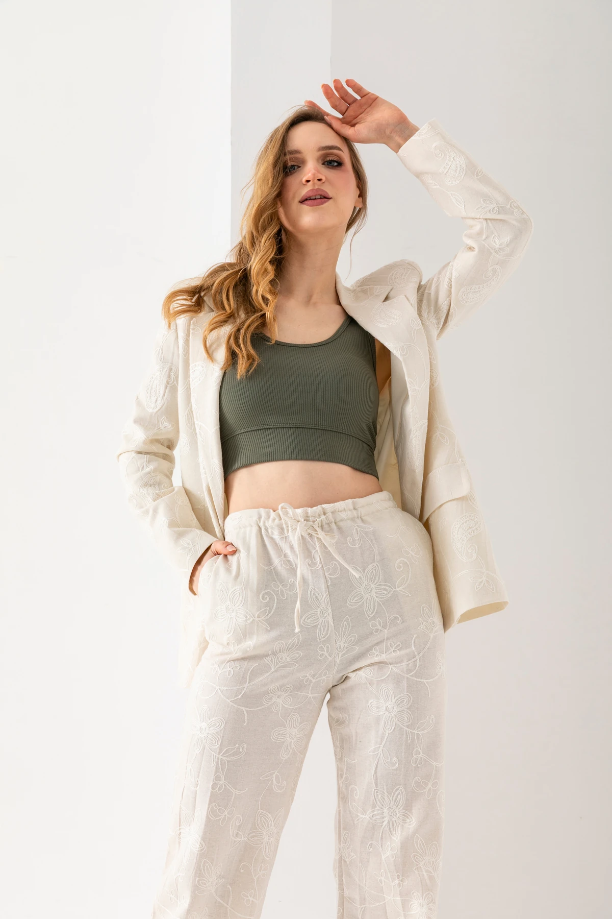 Kadın Keten Nakışlı Pantolon