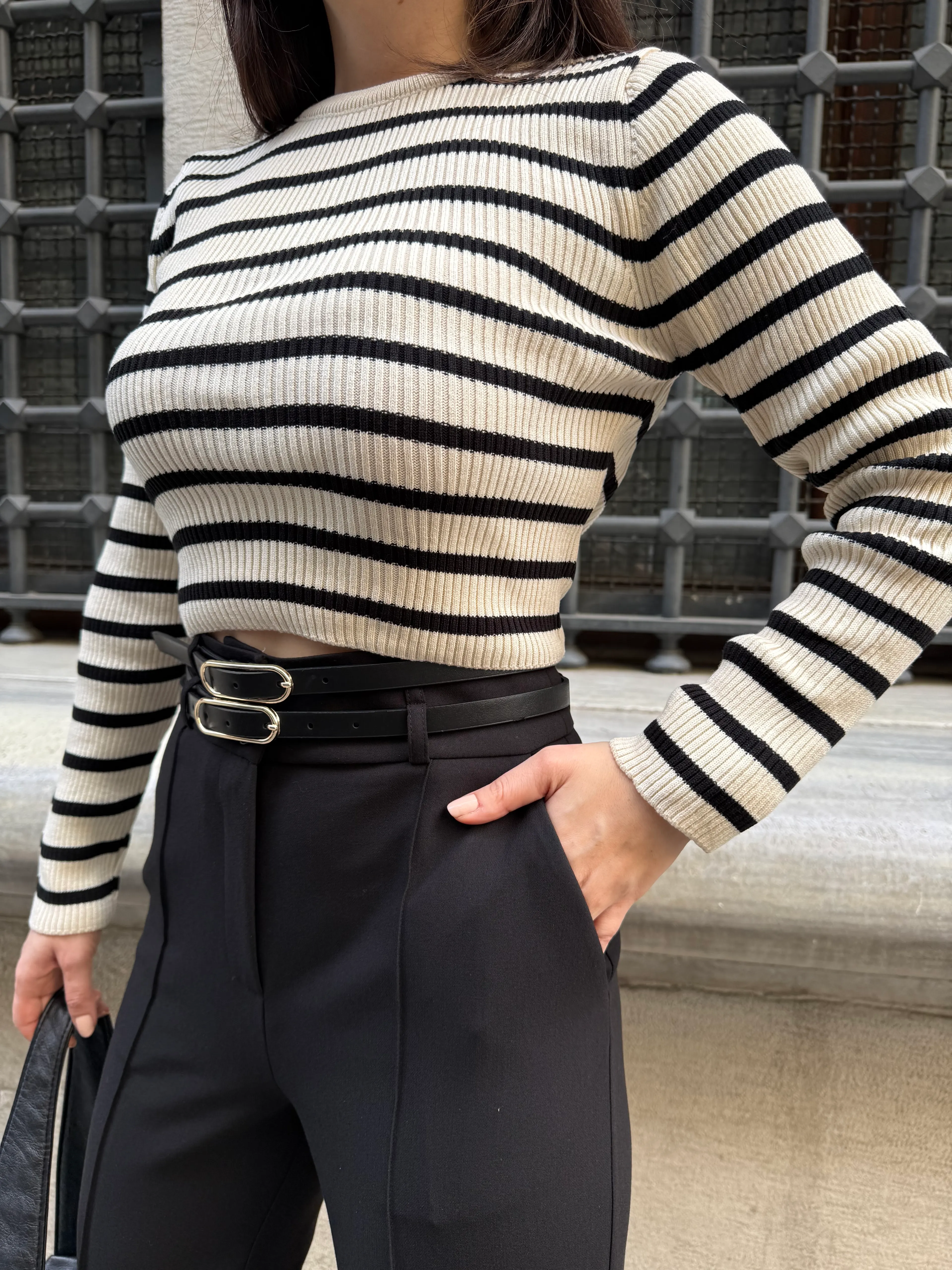 Sırtı Kemer Dekolteli KAZAK