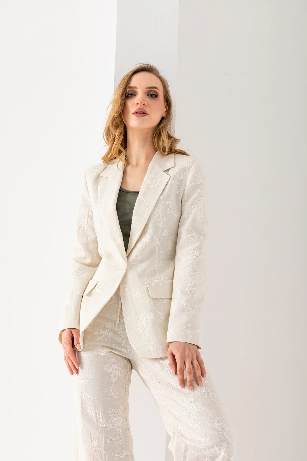 Kadın Keten Nakışlı Ceket