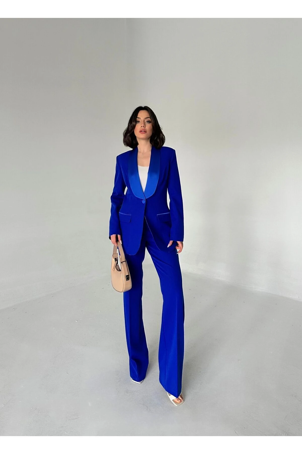 SATEN ŞAL YAKALI İKİLİ TAKIM BLAZER