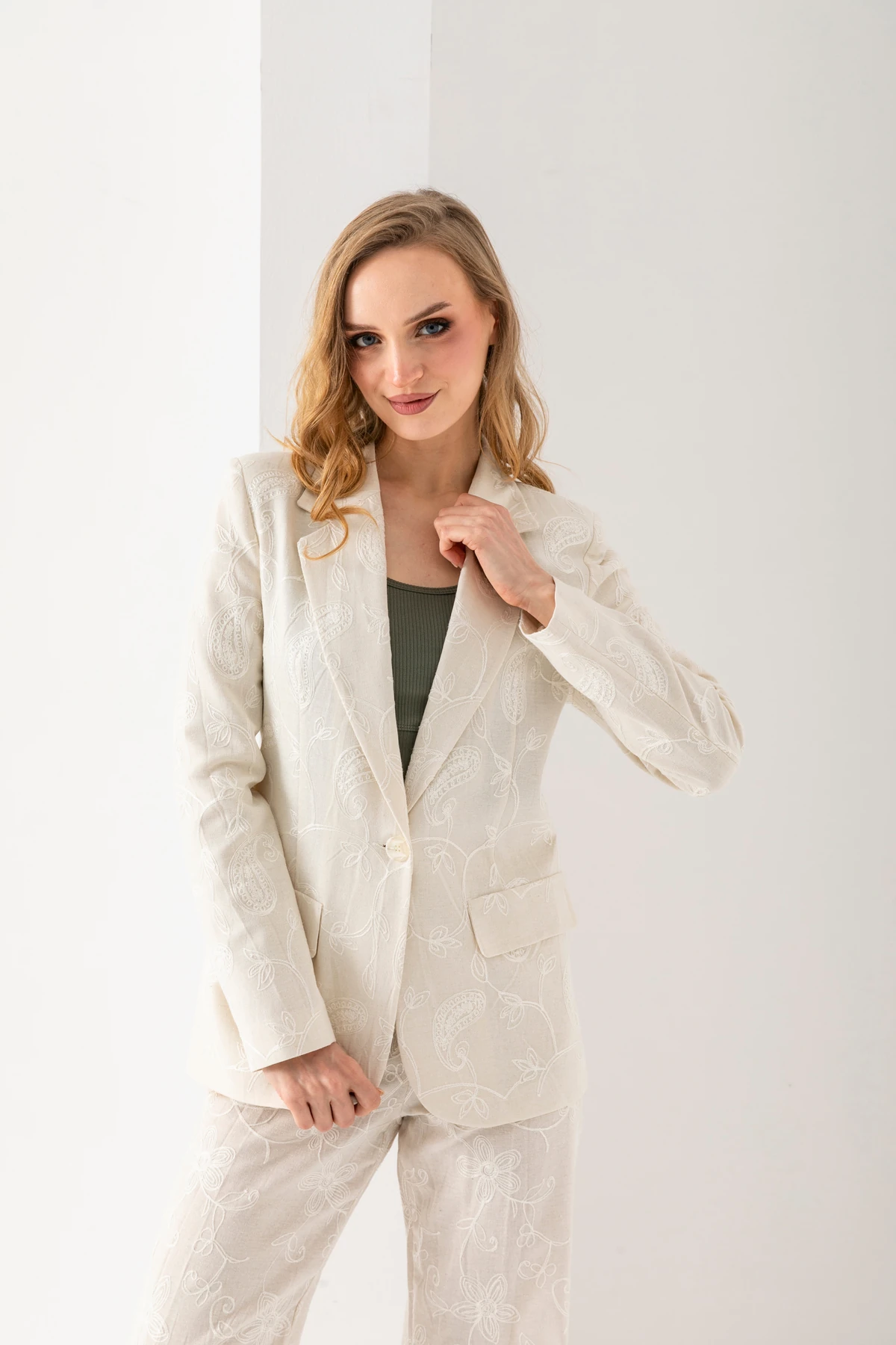 Kadın Keten Nakışlı Ceket