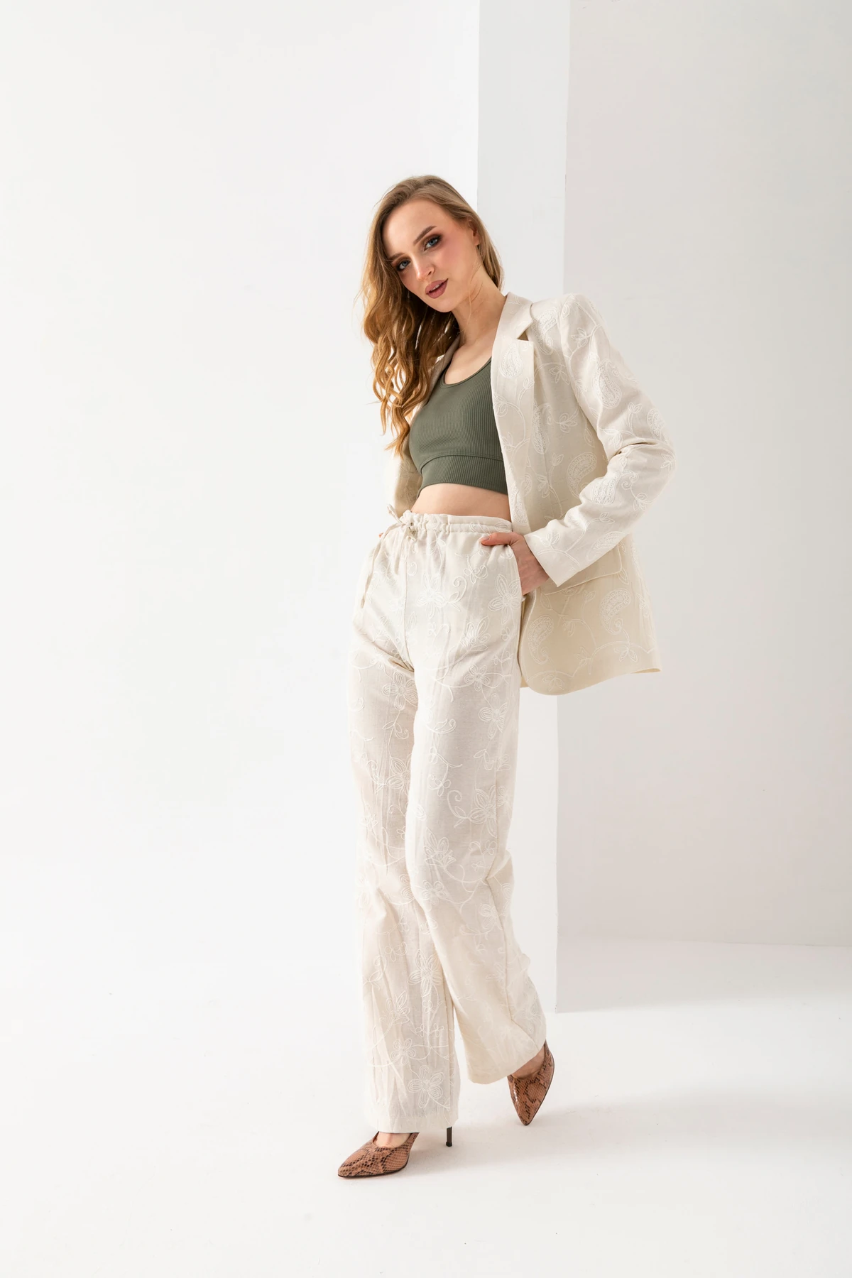 Kadın Keten Nakışlı Pantolon