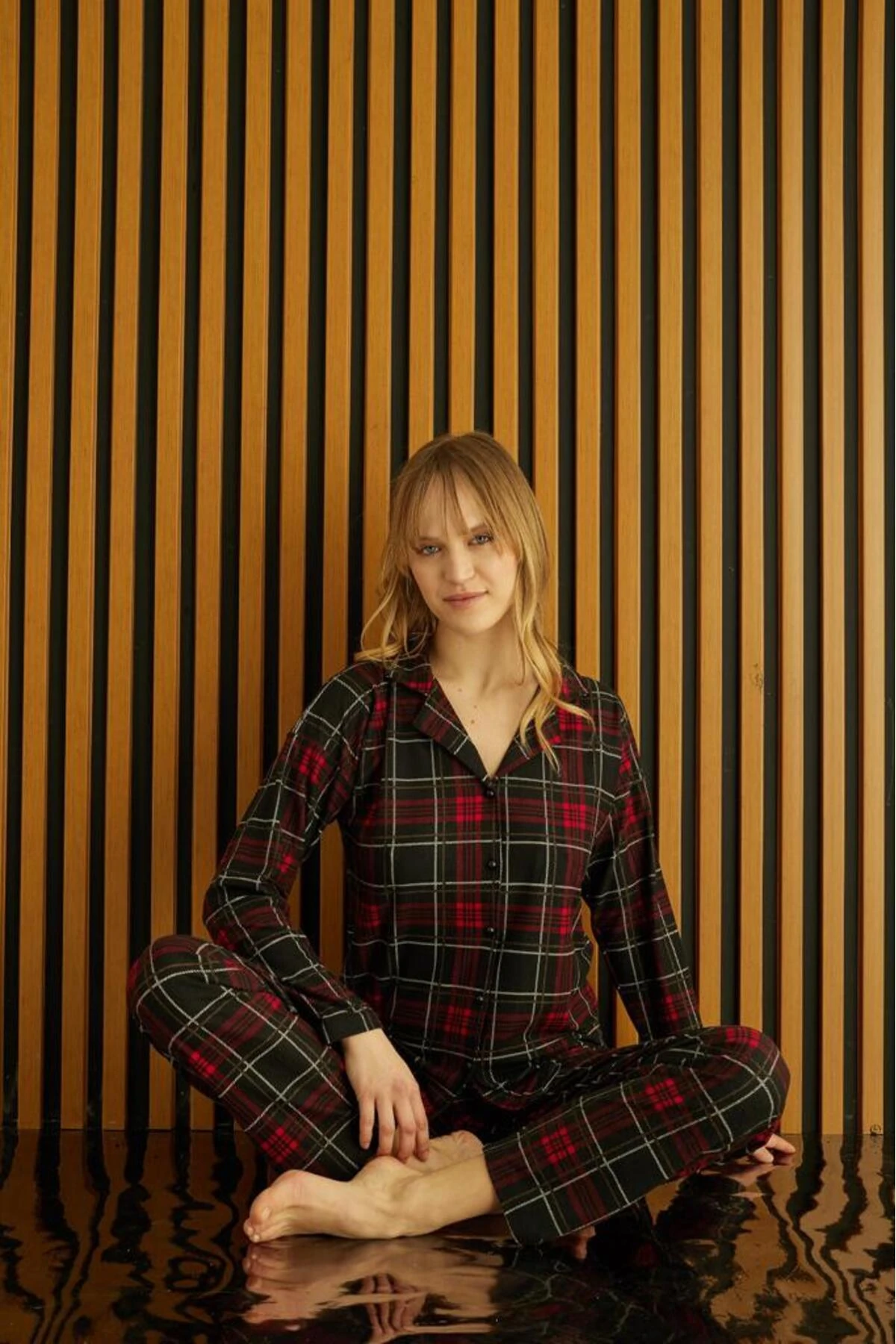 VUNTAL KADIN SÜET ÖNDEN DÜĞMELİ PİJAMA TAKIMI