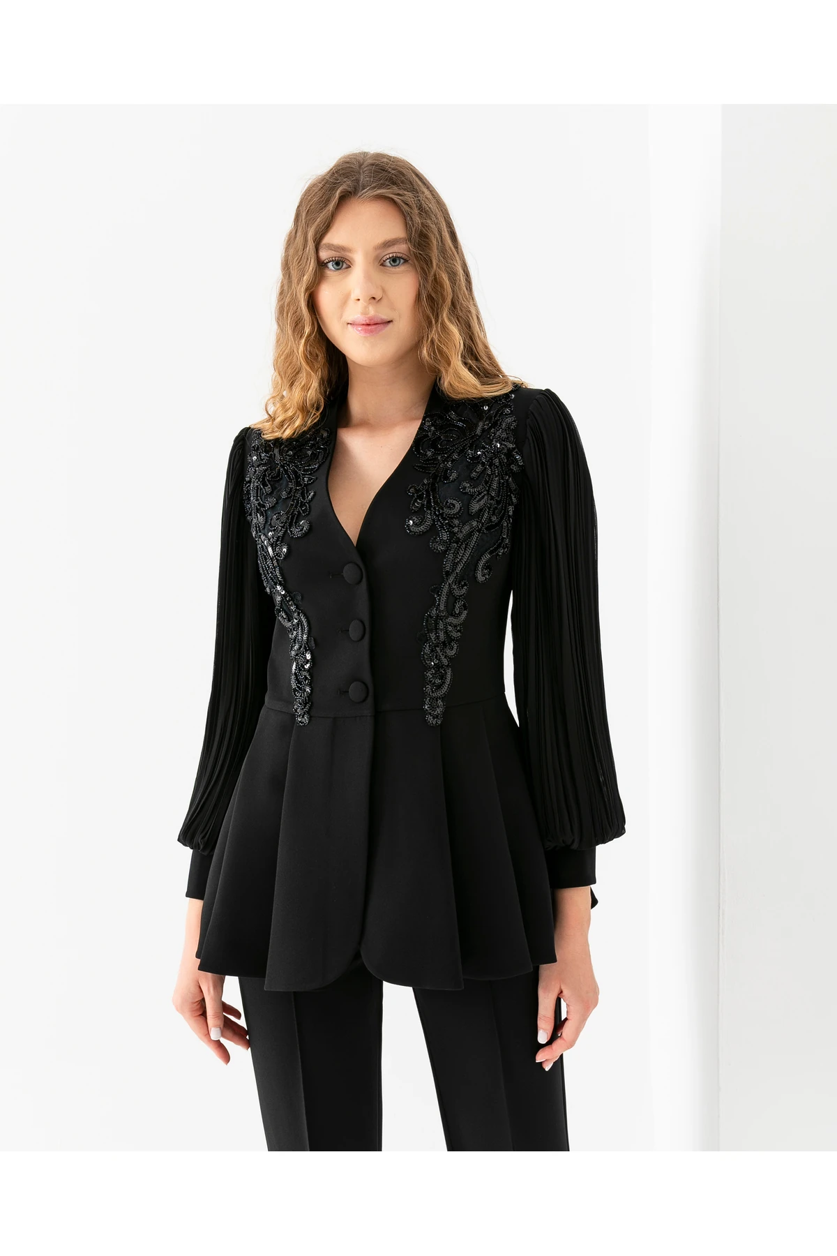 Dantel İşlemeli Volanlı Ceket İkili Takım Elbise