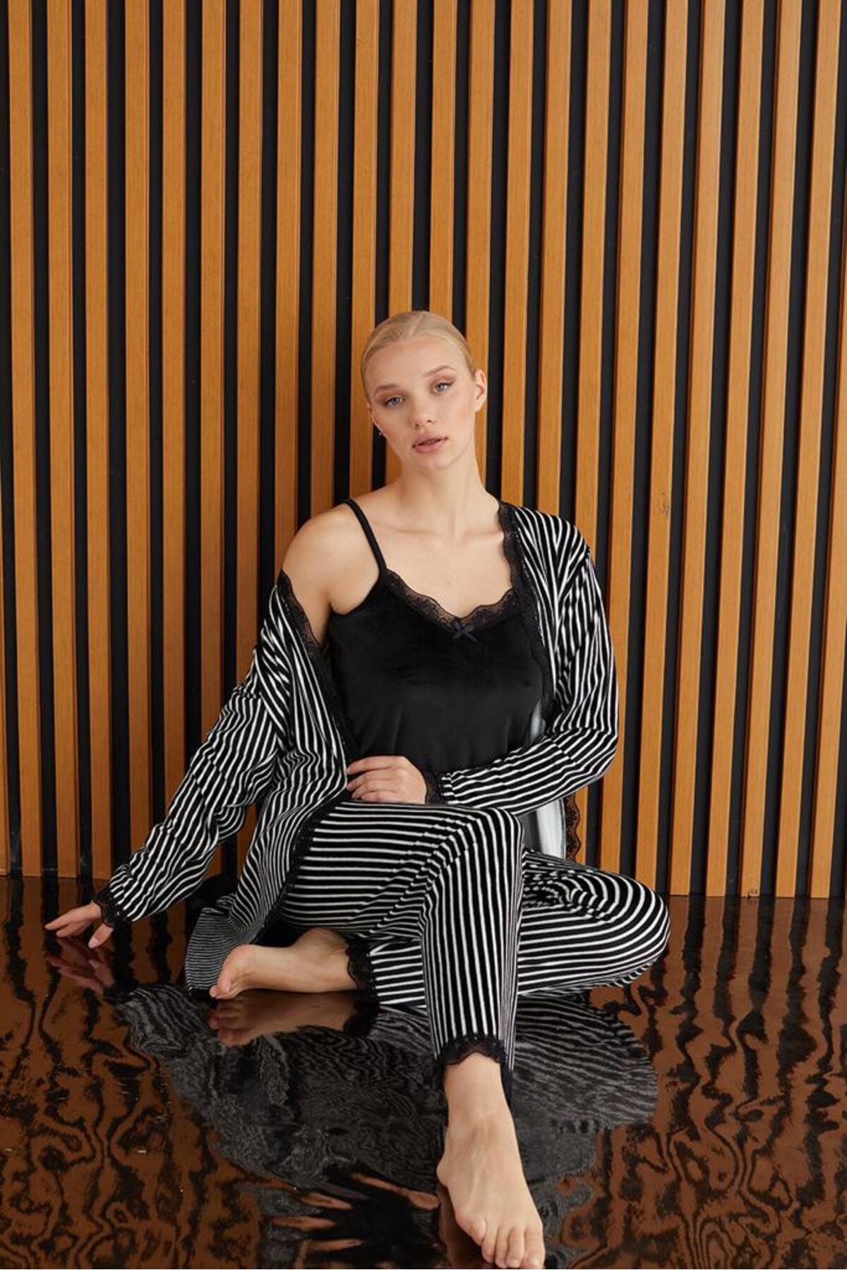 VUNTAL KADIN FRANSIZ KADİFE SABAHLIKLI KIŞLIK PİJAMA TAKIMI