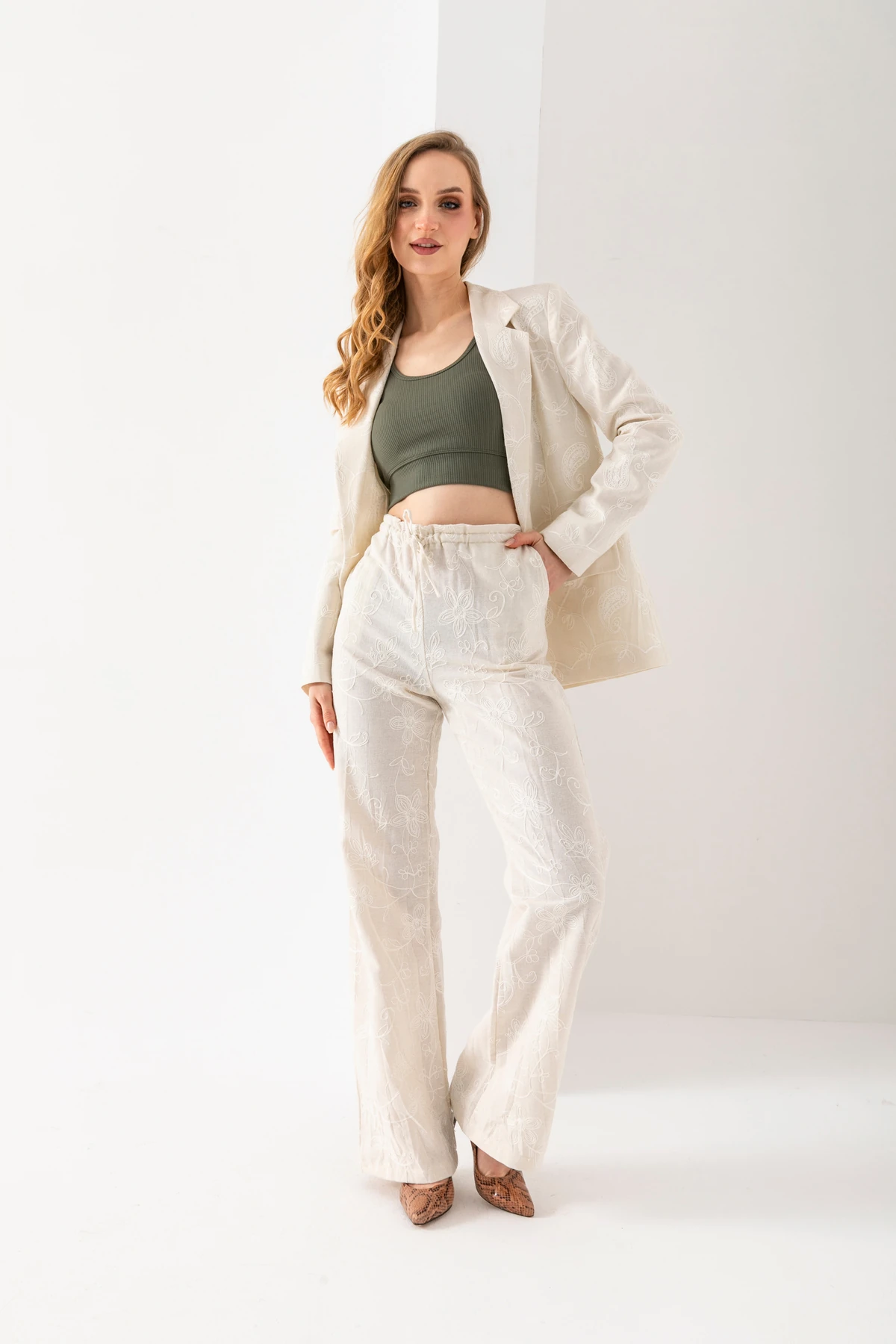 Kadın Keten Nakışlı Pantolon