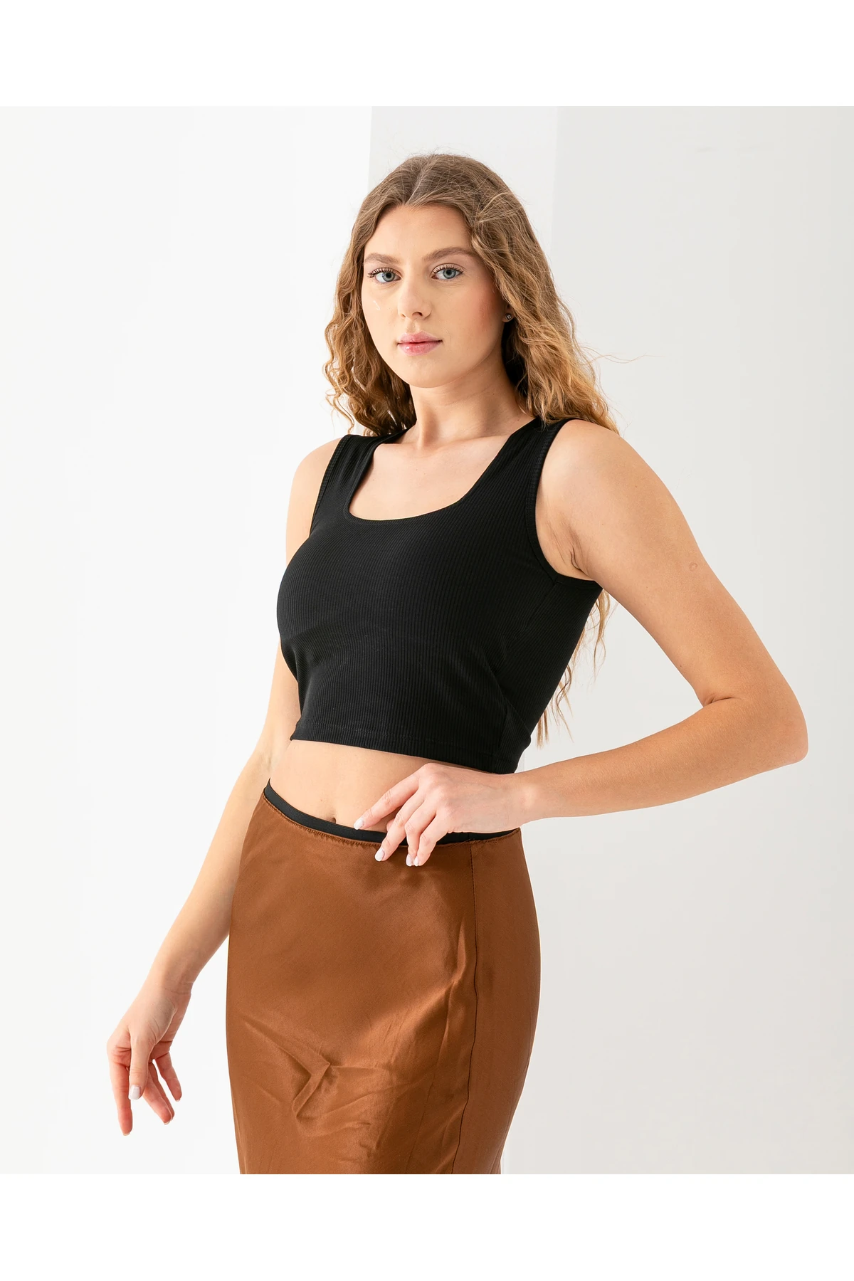 Kare Yaka Pedli Crop Bra Top