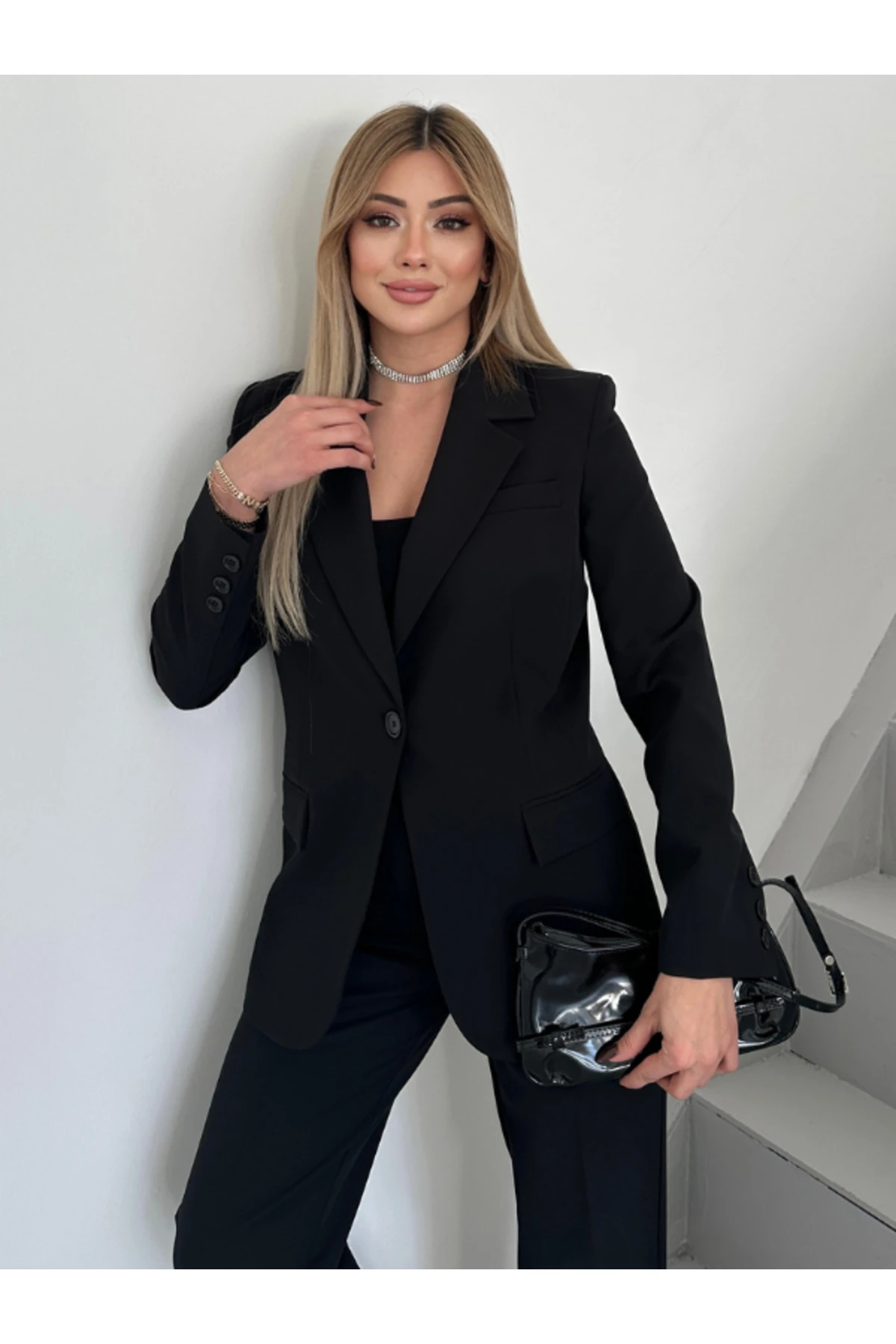 Women’s Classic Two-Piece Blazer Set - Black