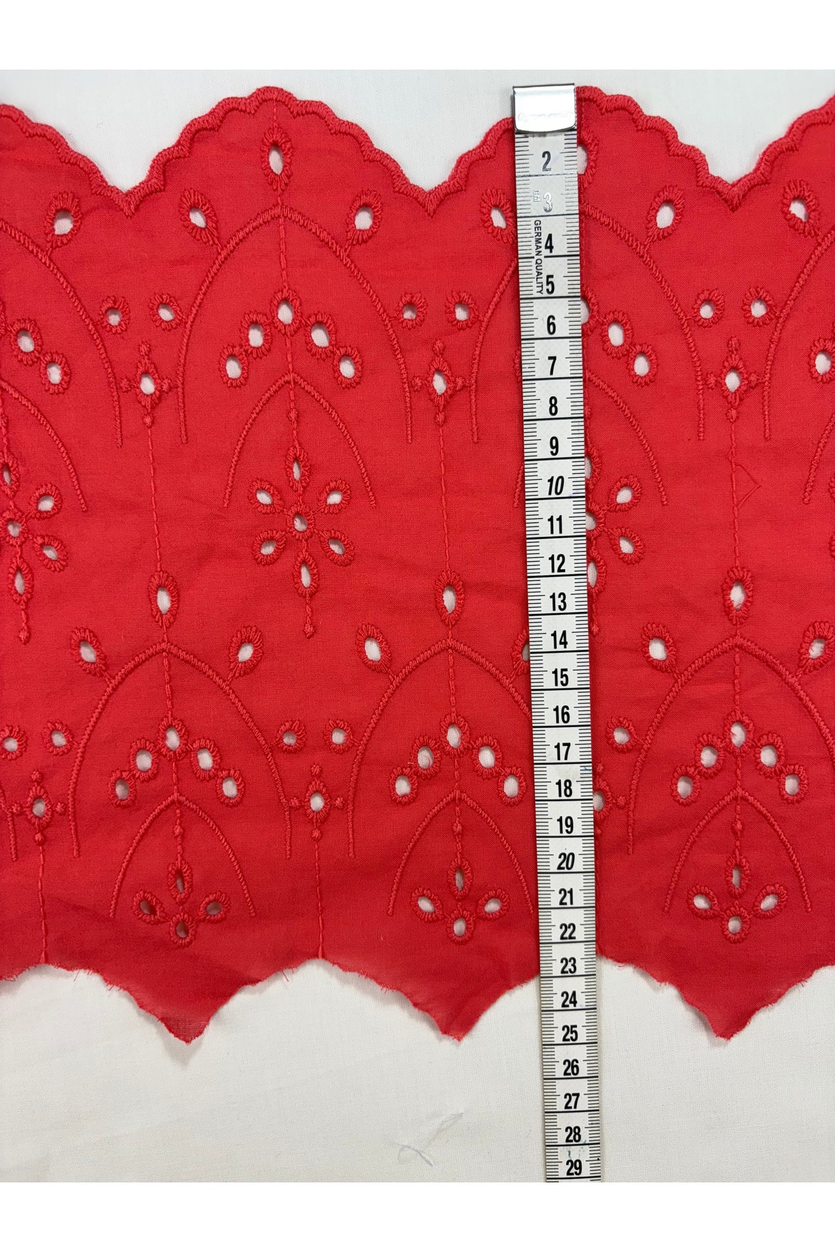 Çiçek Desenli Kırmızı Güpür 1 metre