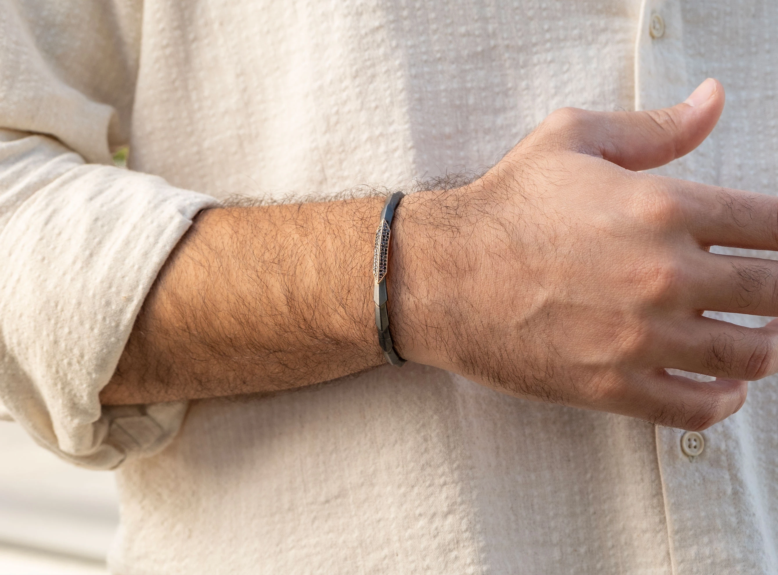 Erkek Tasarım 0,75ct Siyah Pırlanta Yılan Kelepçe Bileklik