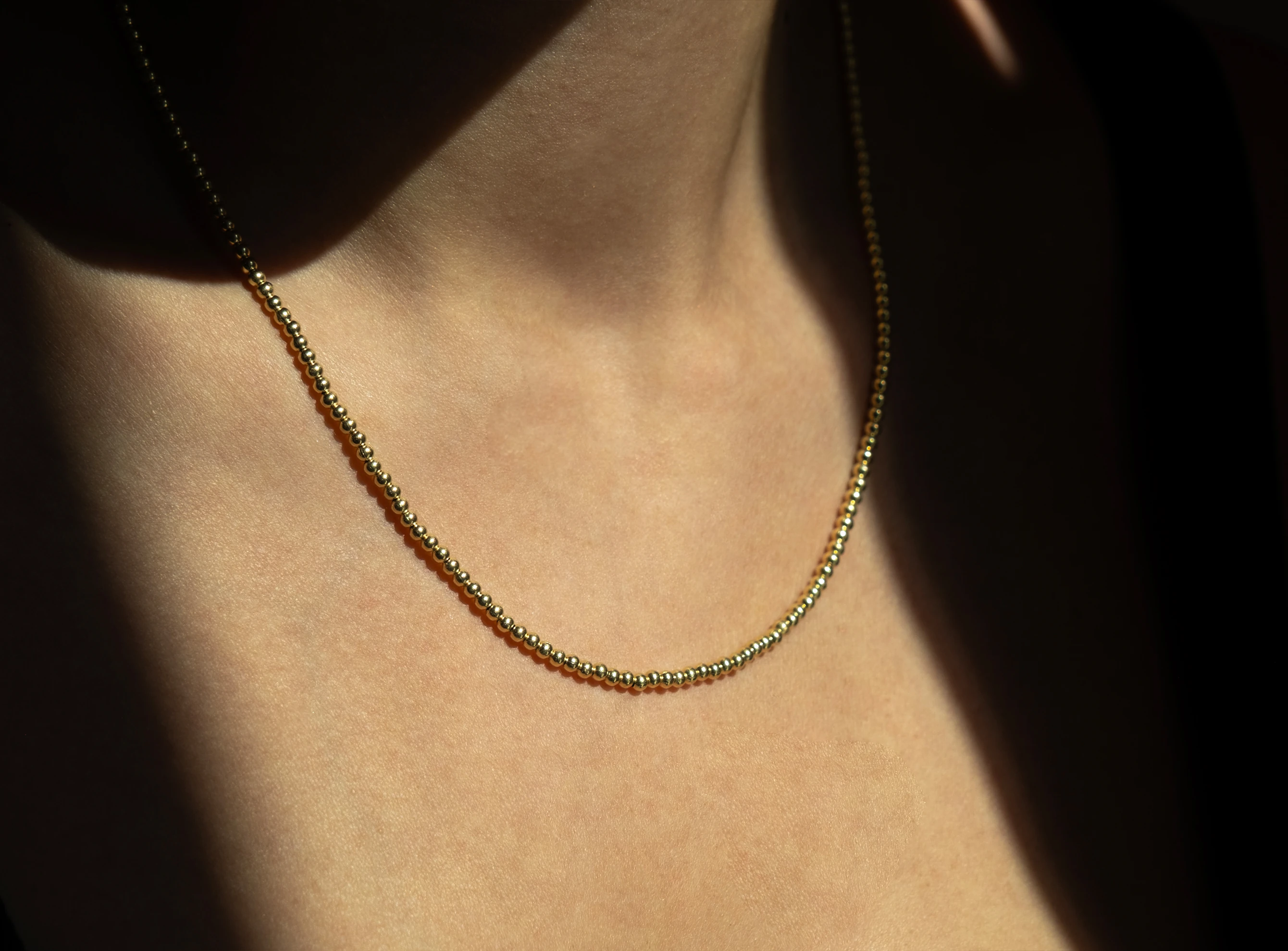 Altın Mat Top Top Zincir Kolye