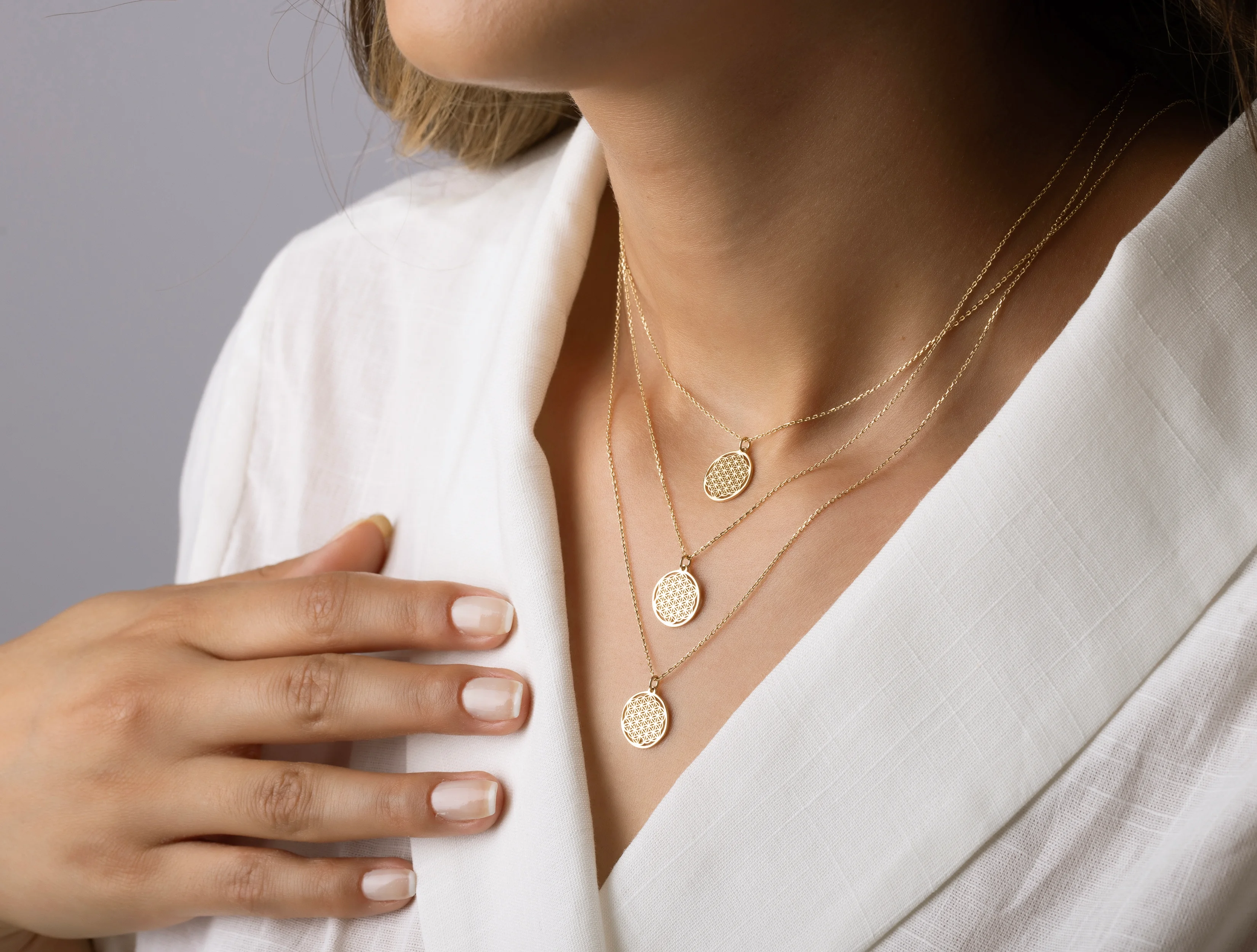 Altın Yaşam Çiçeği Kolye