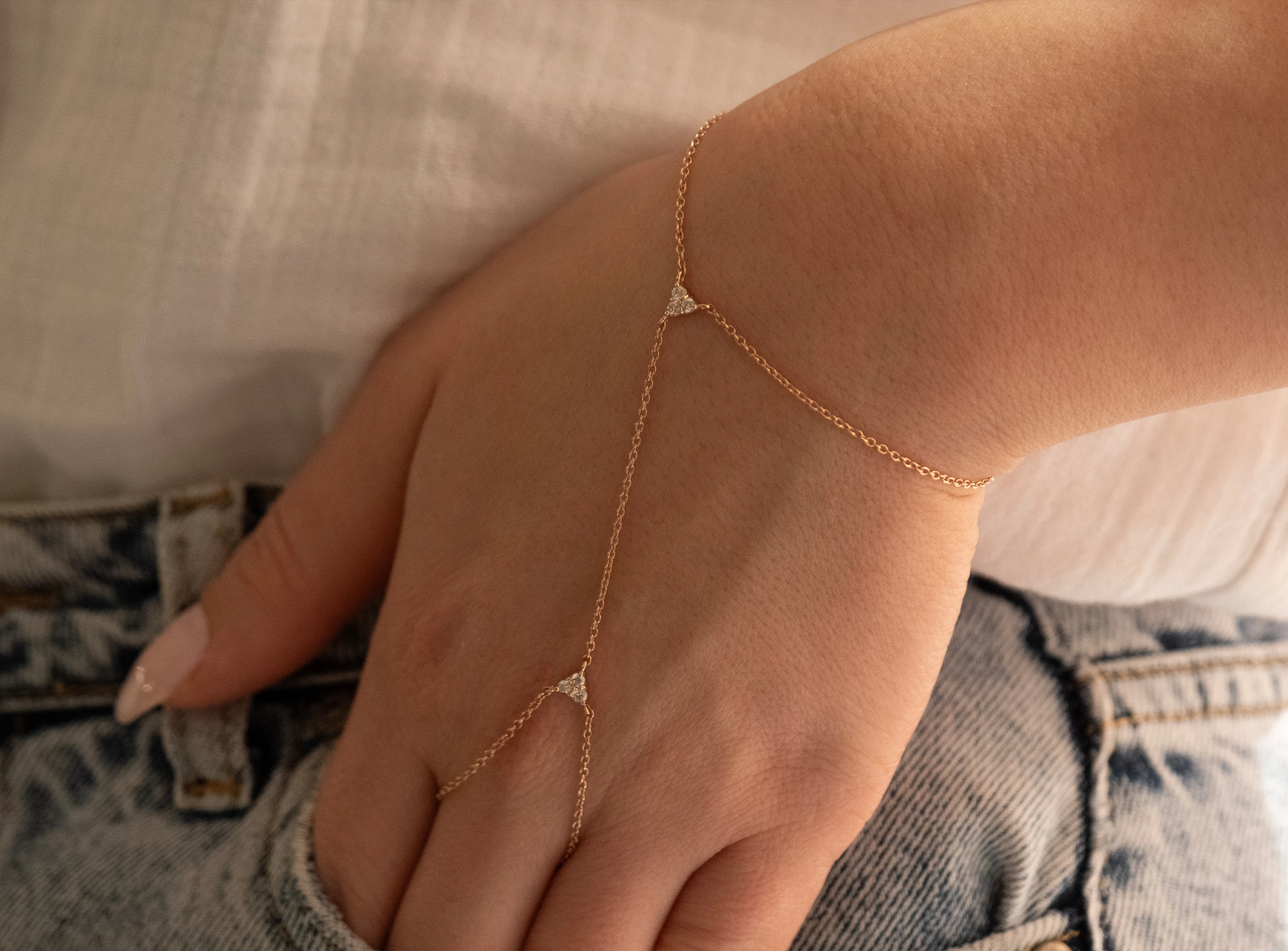 0,18ct Üçgen Pırlanta Şahmeran Bileklik