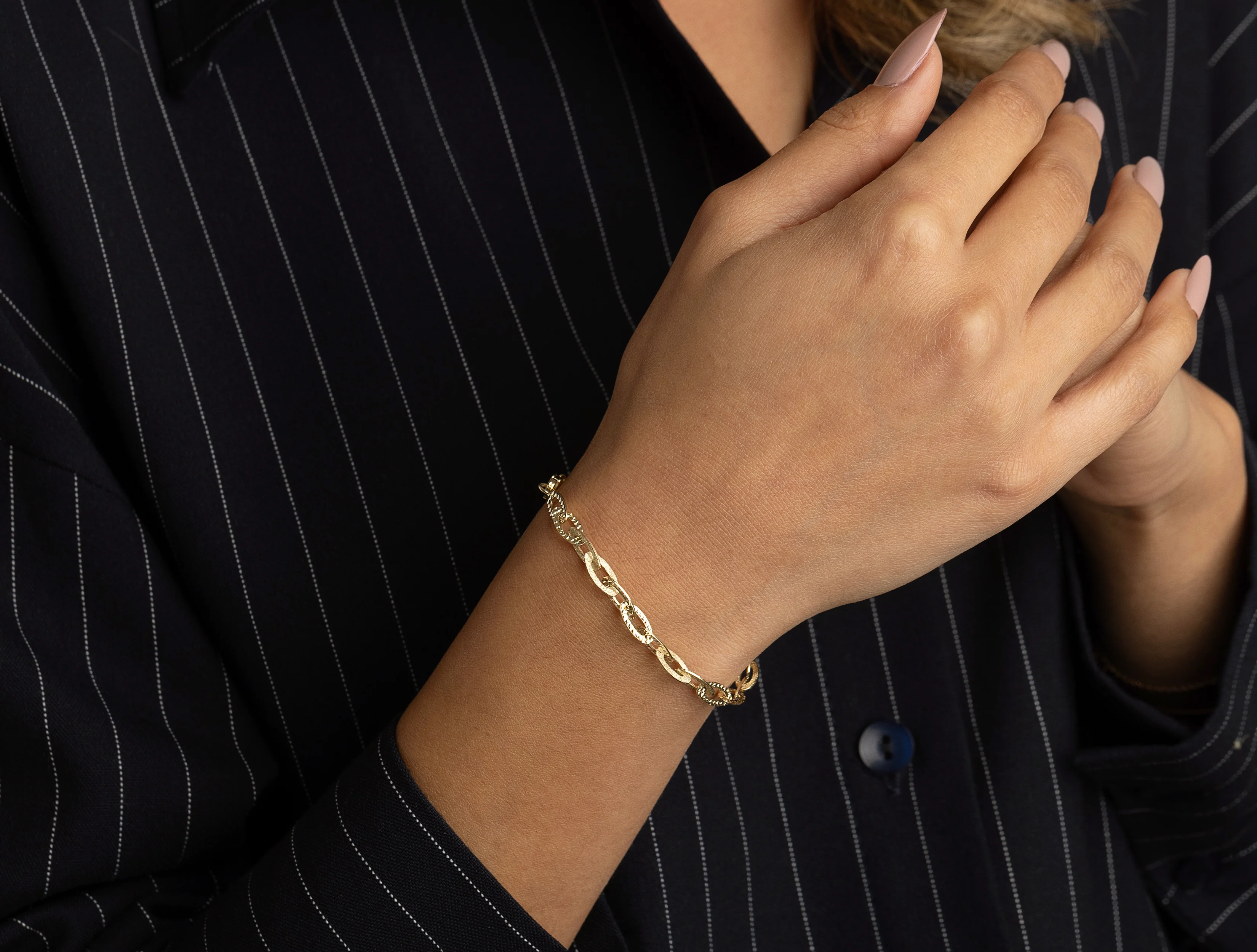 Altın Işıltılı Oval Ataç Bileklik