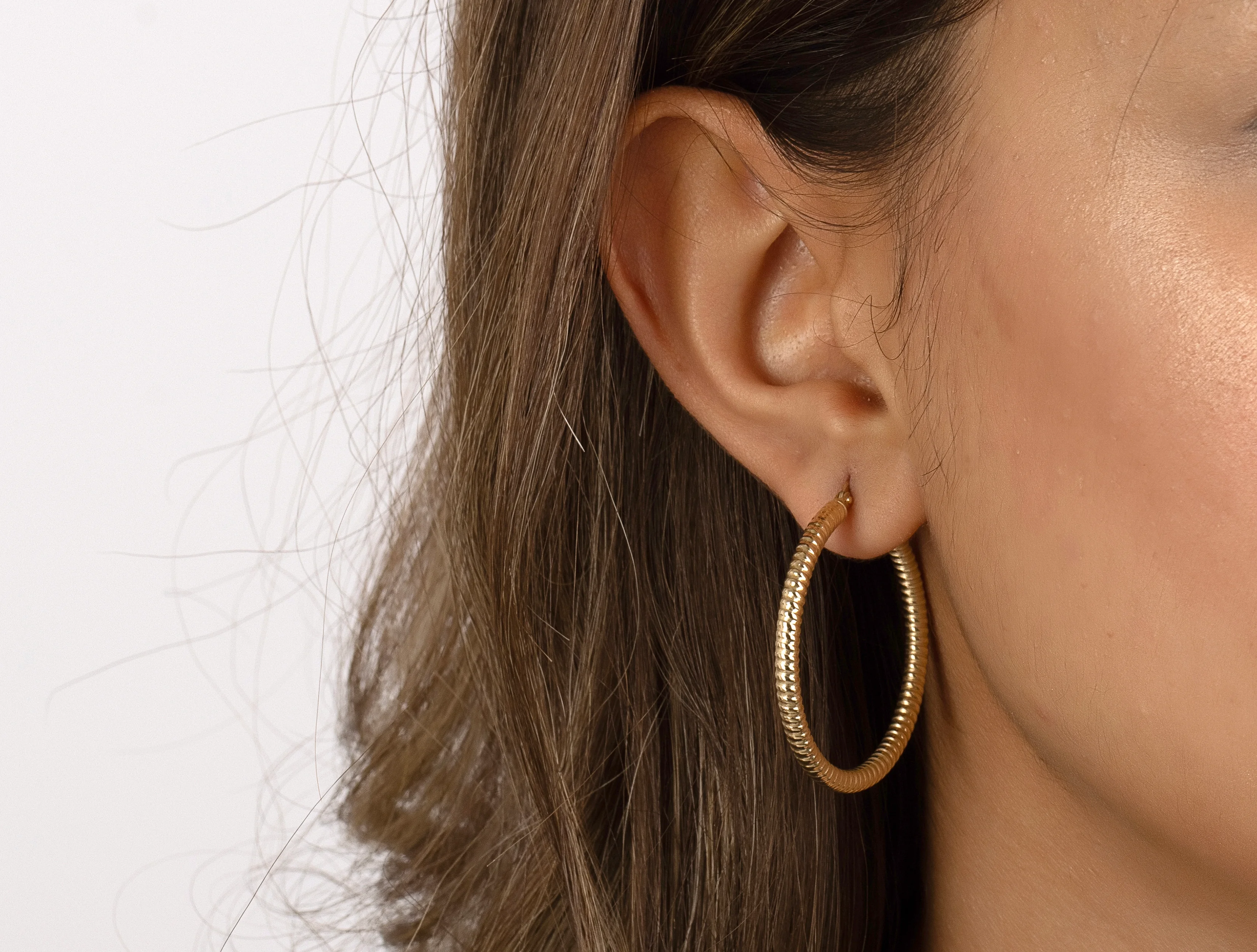 Altın Dokulu Halka Küpe Large