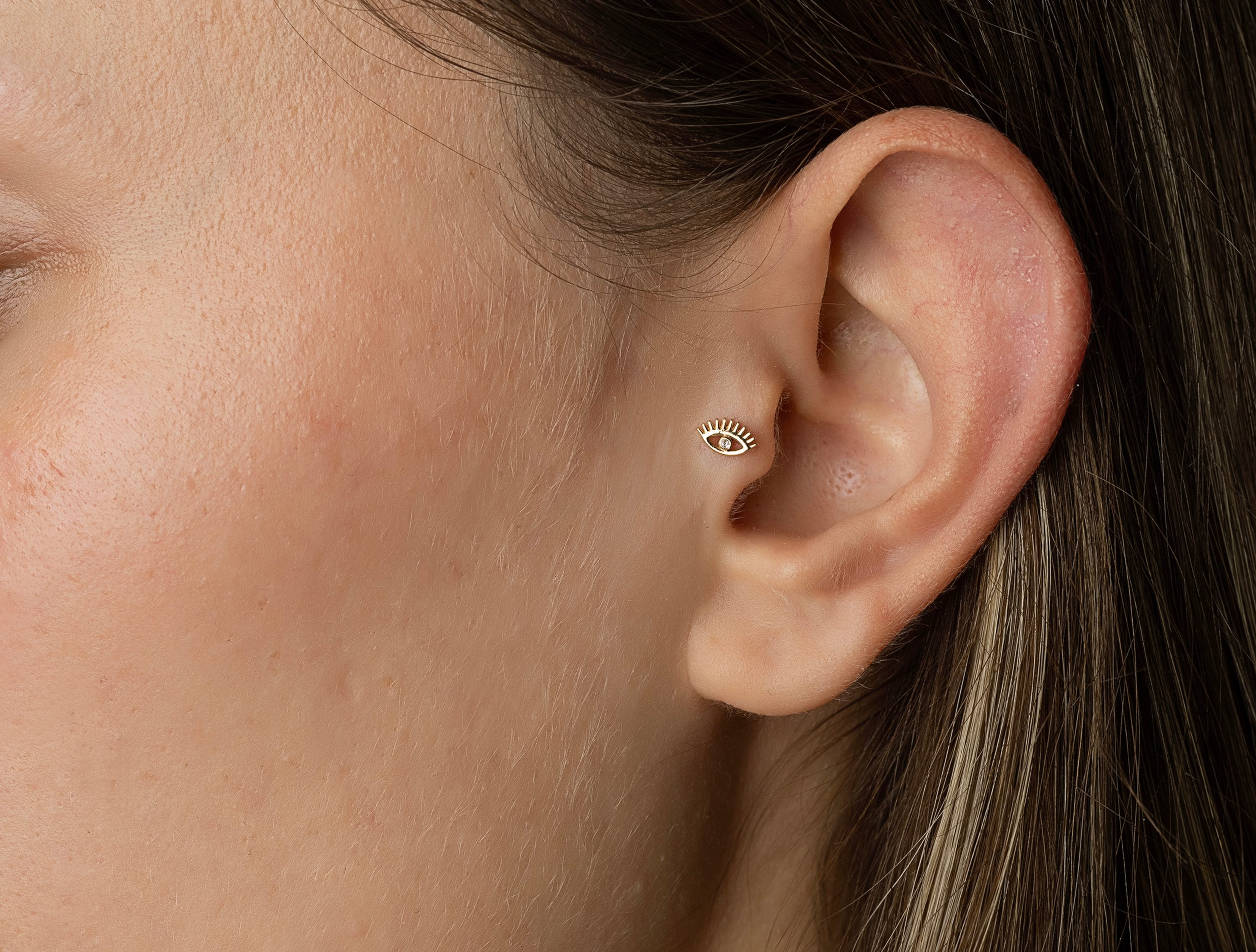 Altın Göz Tragus Piercing