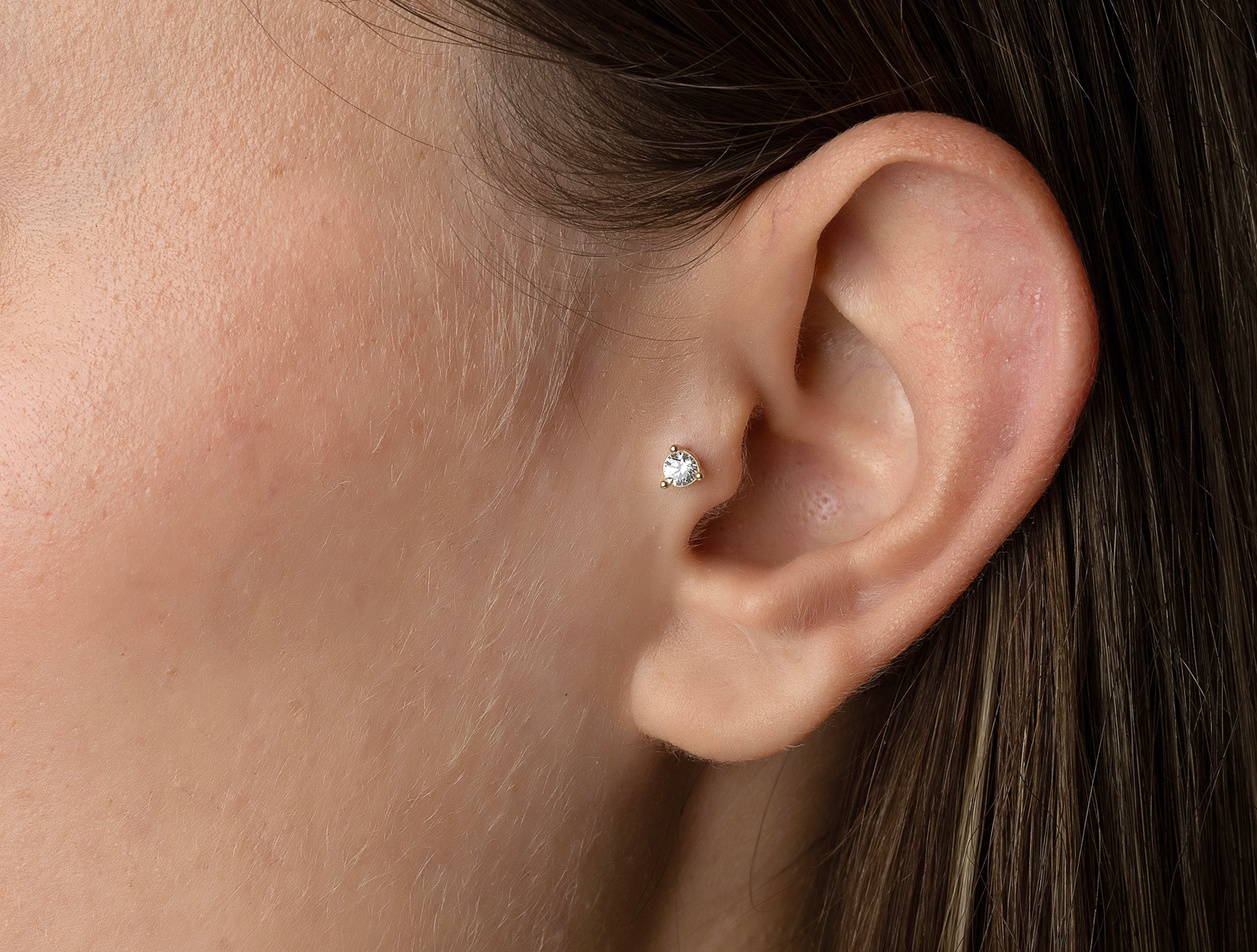 Altın Tektaş Tragus Piercing