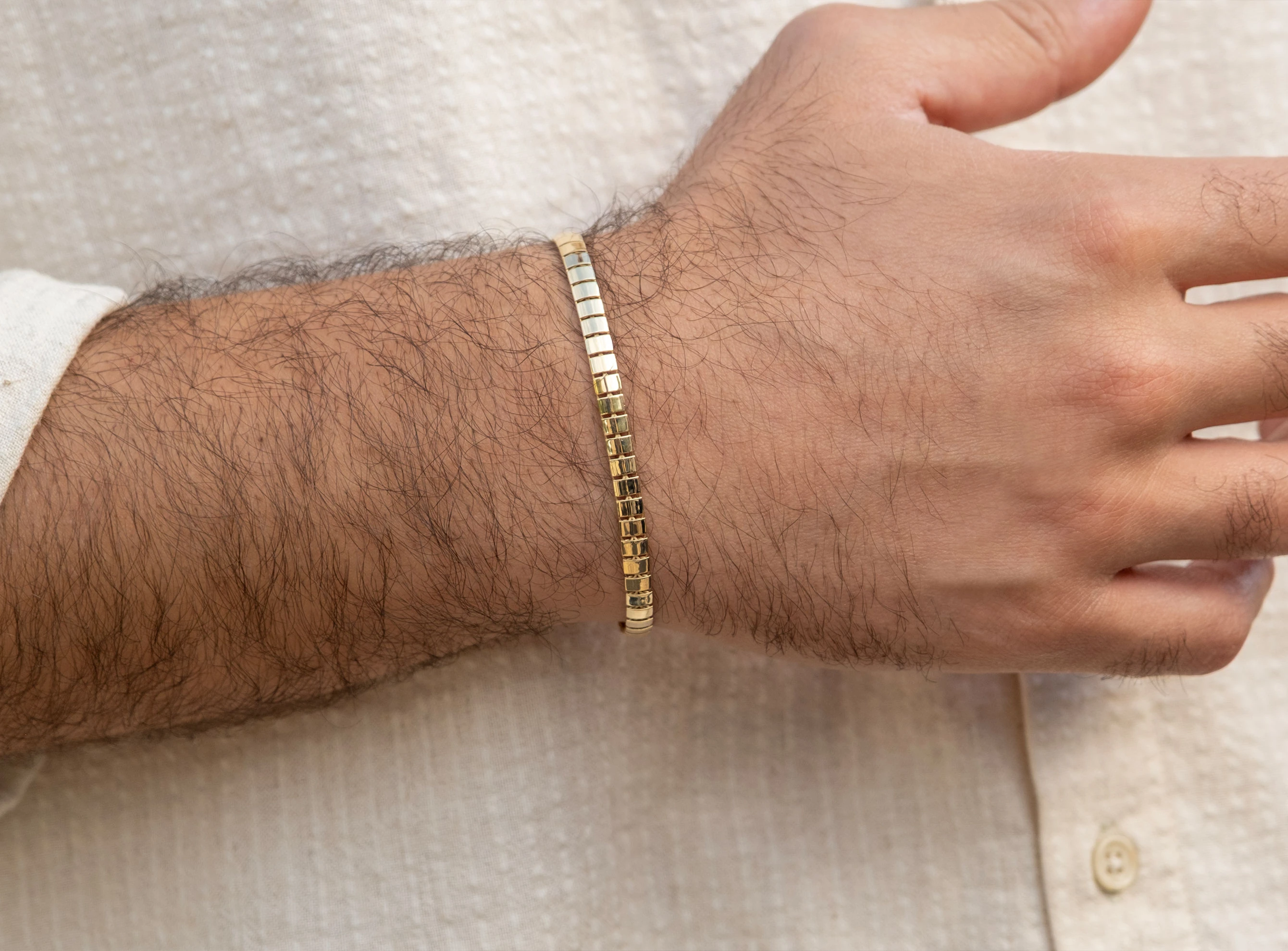 Altın Sade Dikdörtgen Vagon Bileklik