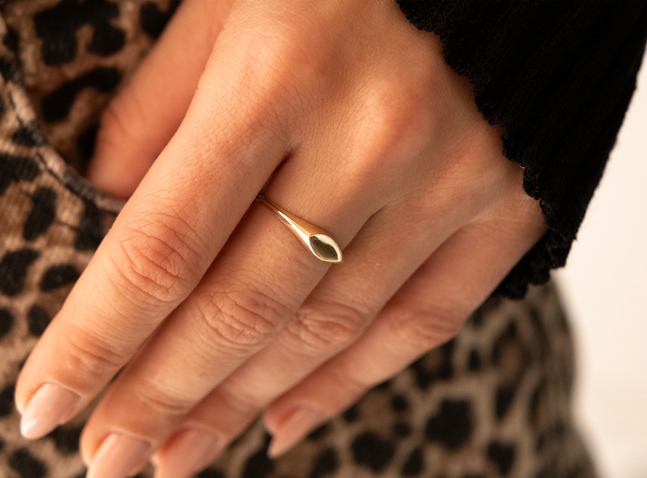 Altın Elips Sade Yüzük