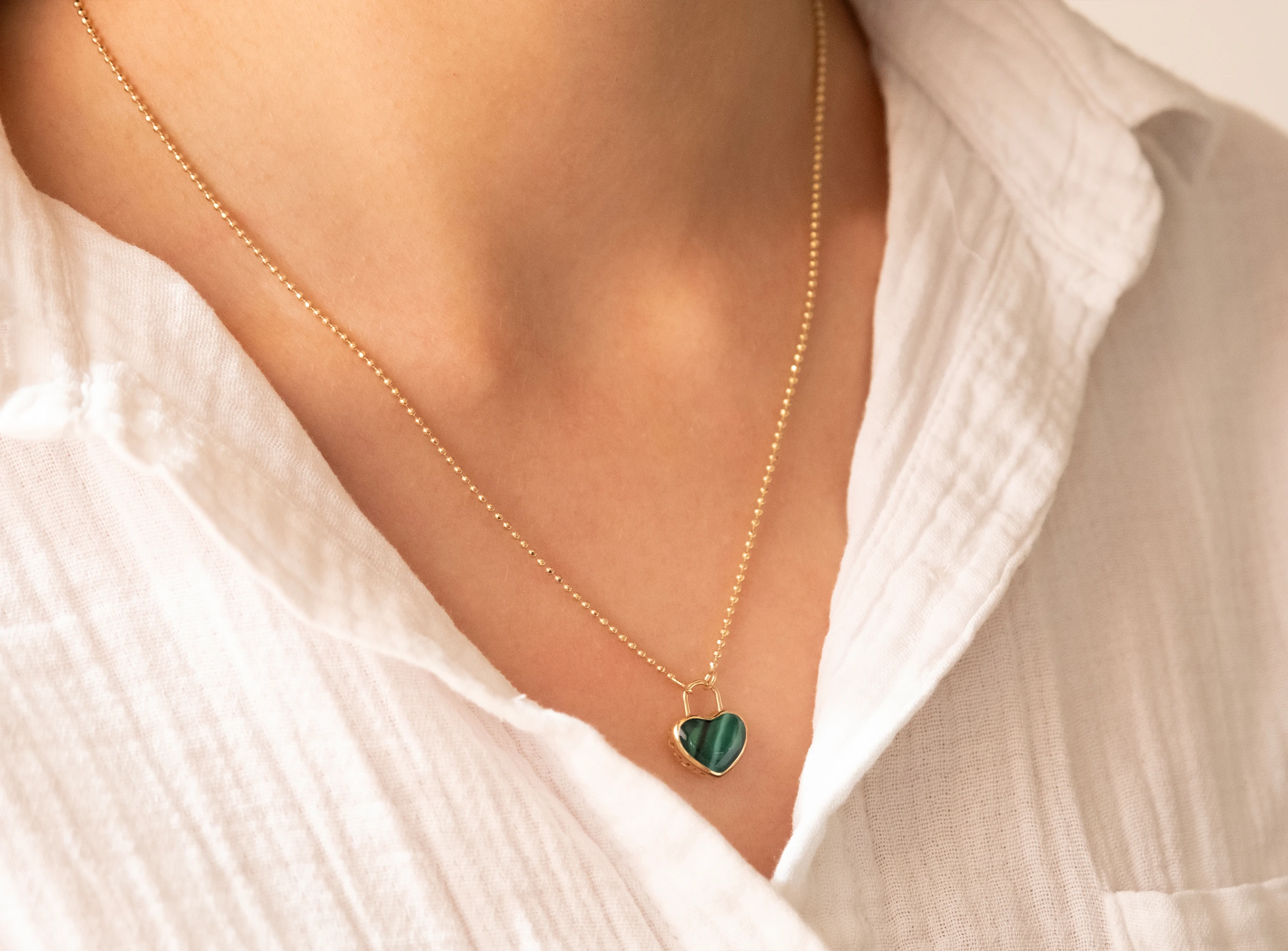 Altın Yeşil Kalp Kolye
