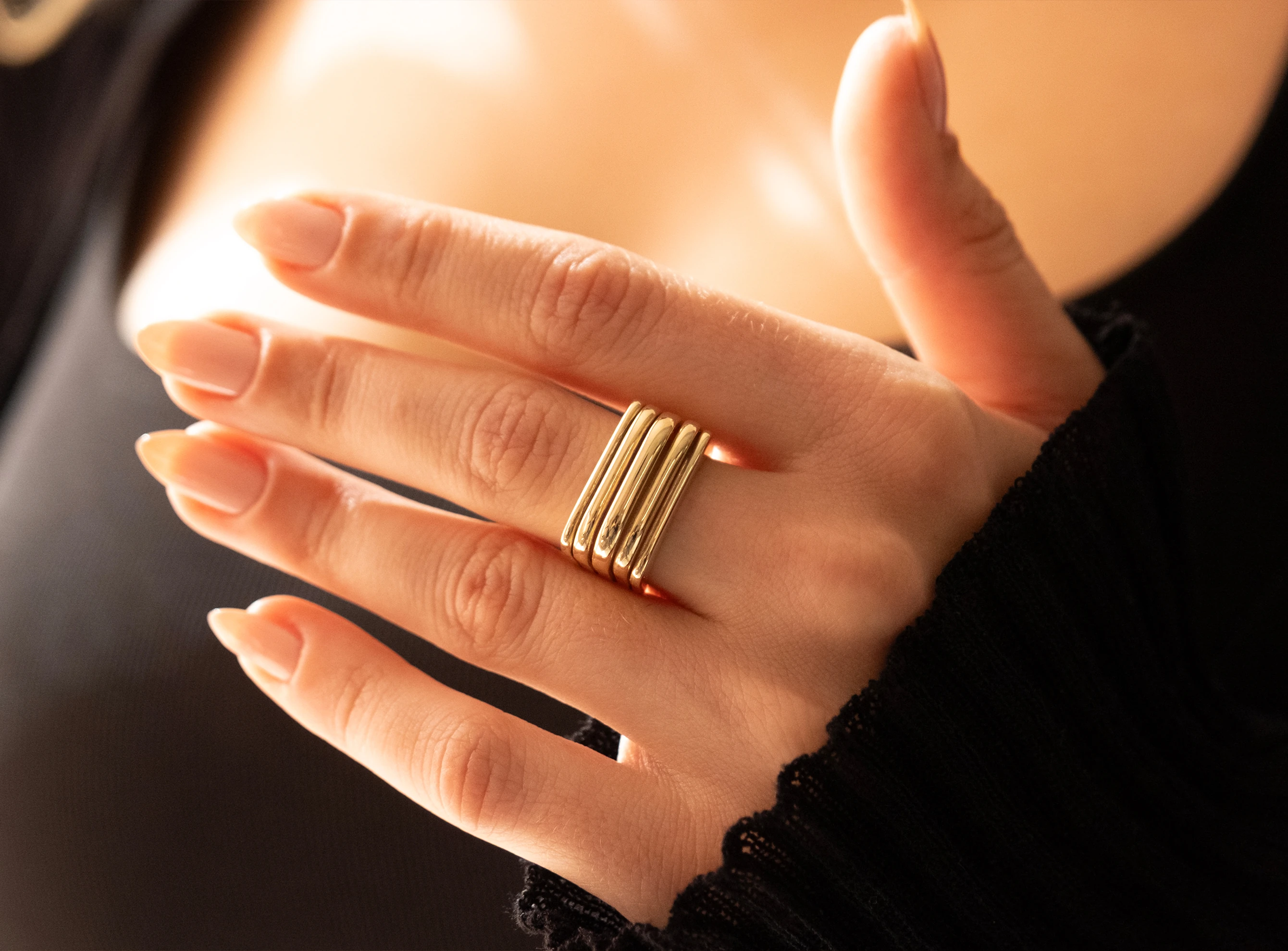 Altın Kare Bombe Yüzük 