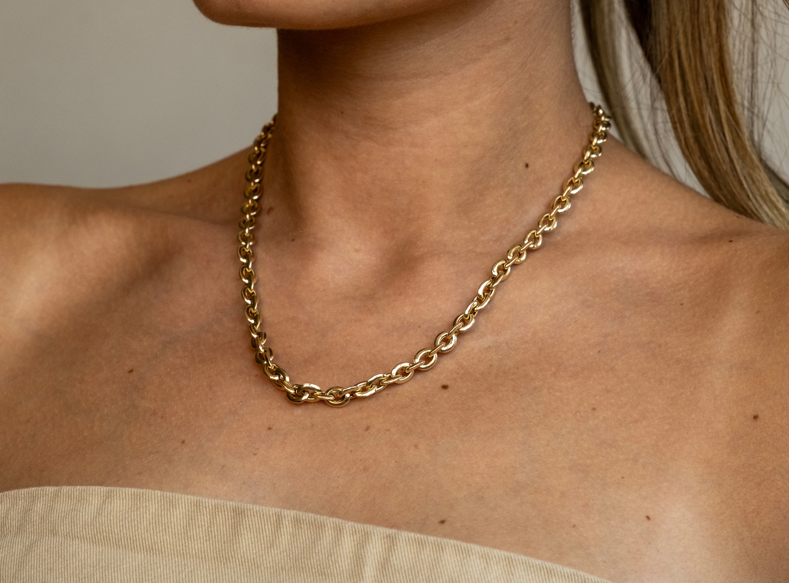 Altın Vintage Zincir Kolye