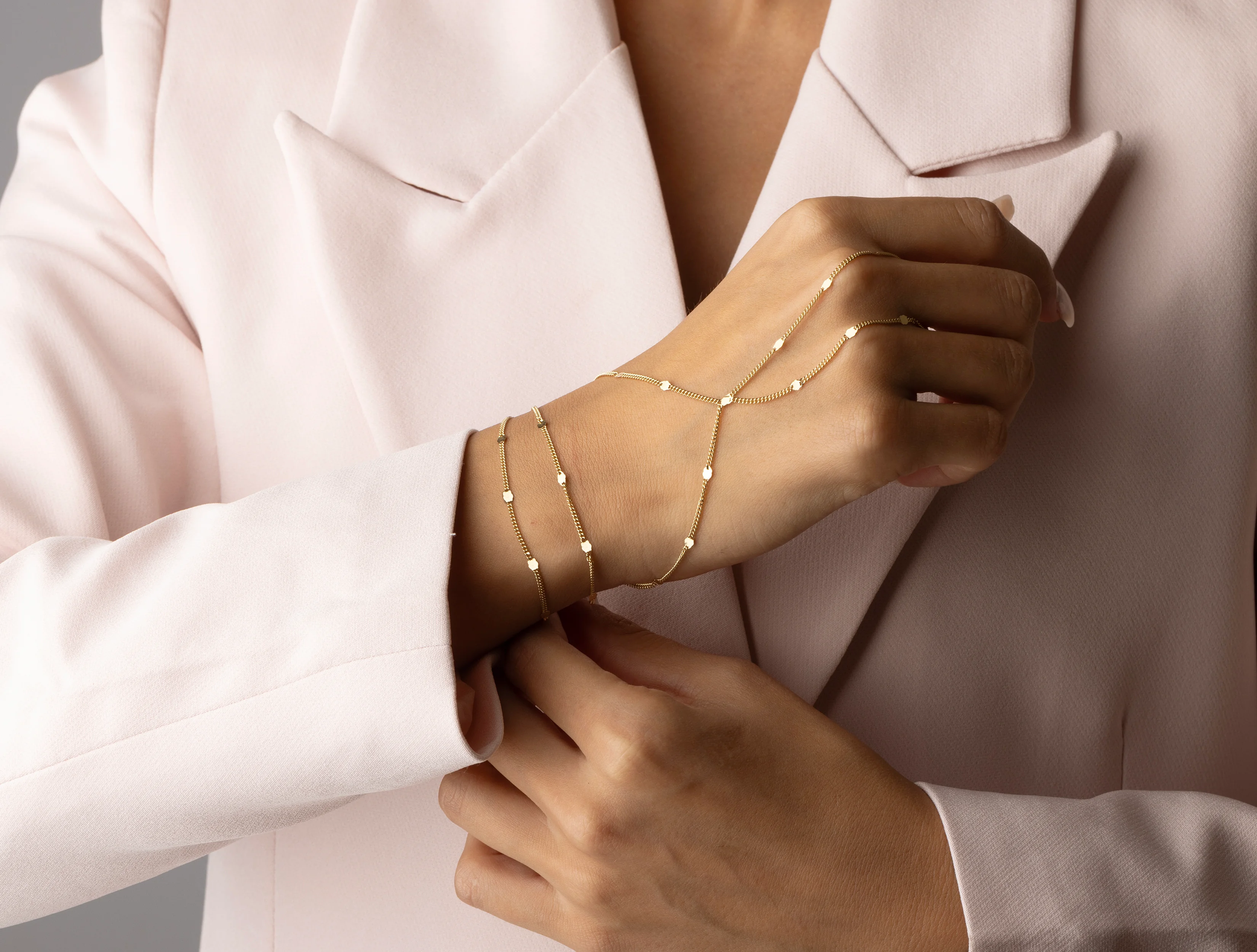 Altın Işıltılı Şahmeran Bileklik