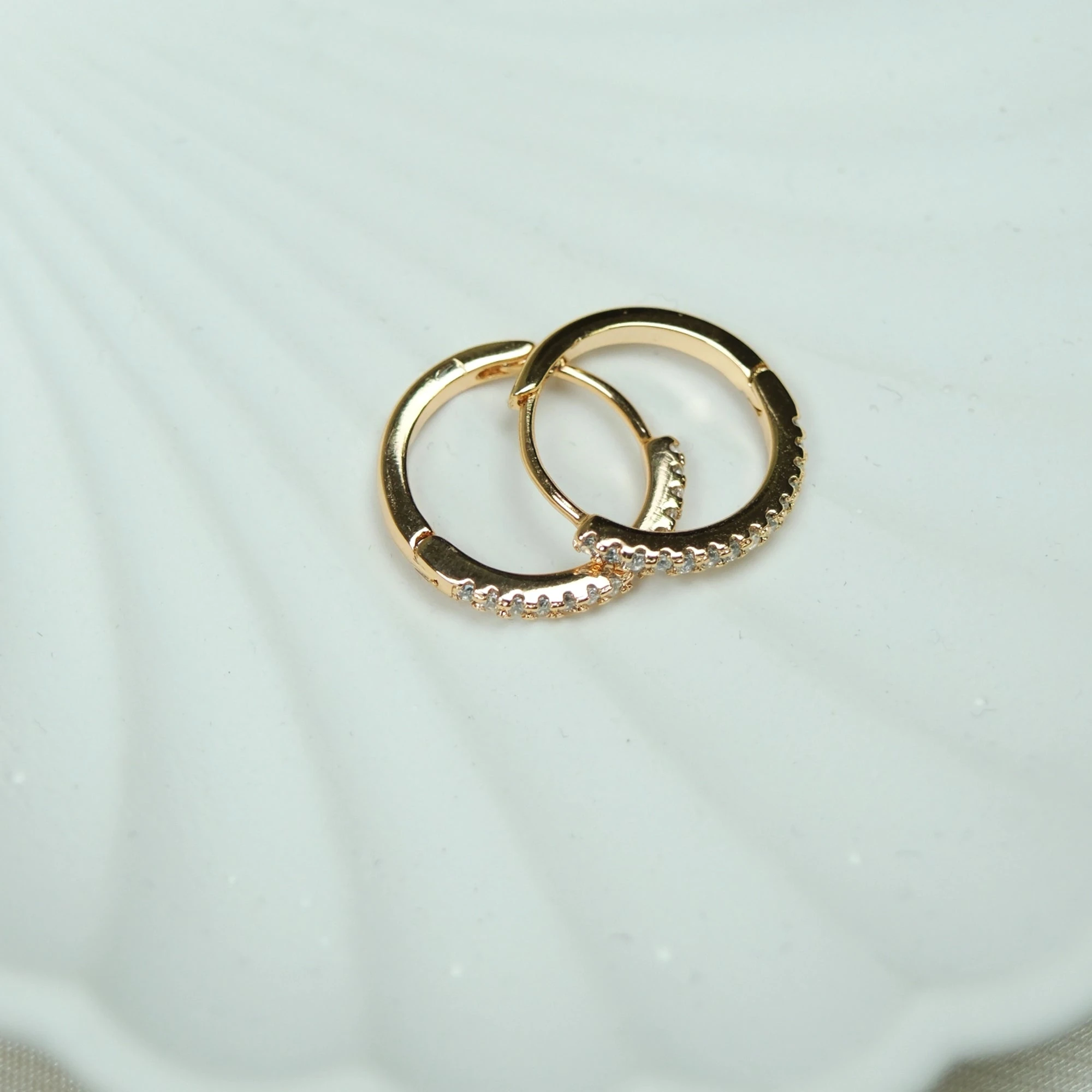 ALTIN KAPLAMA SOFYA KÜPE