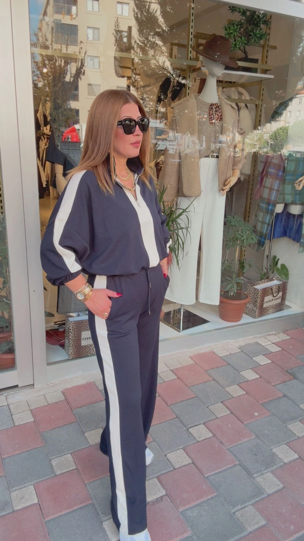 Dik Yaka Fermuarlı Takım - Lacivert