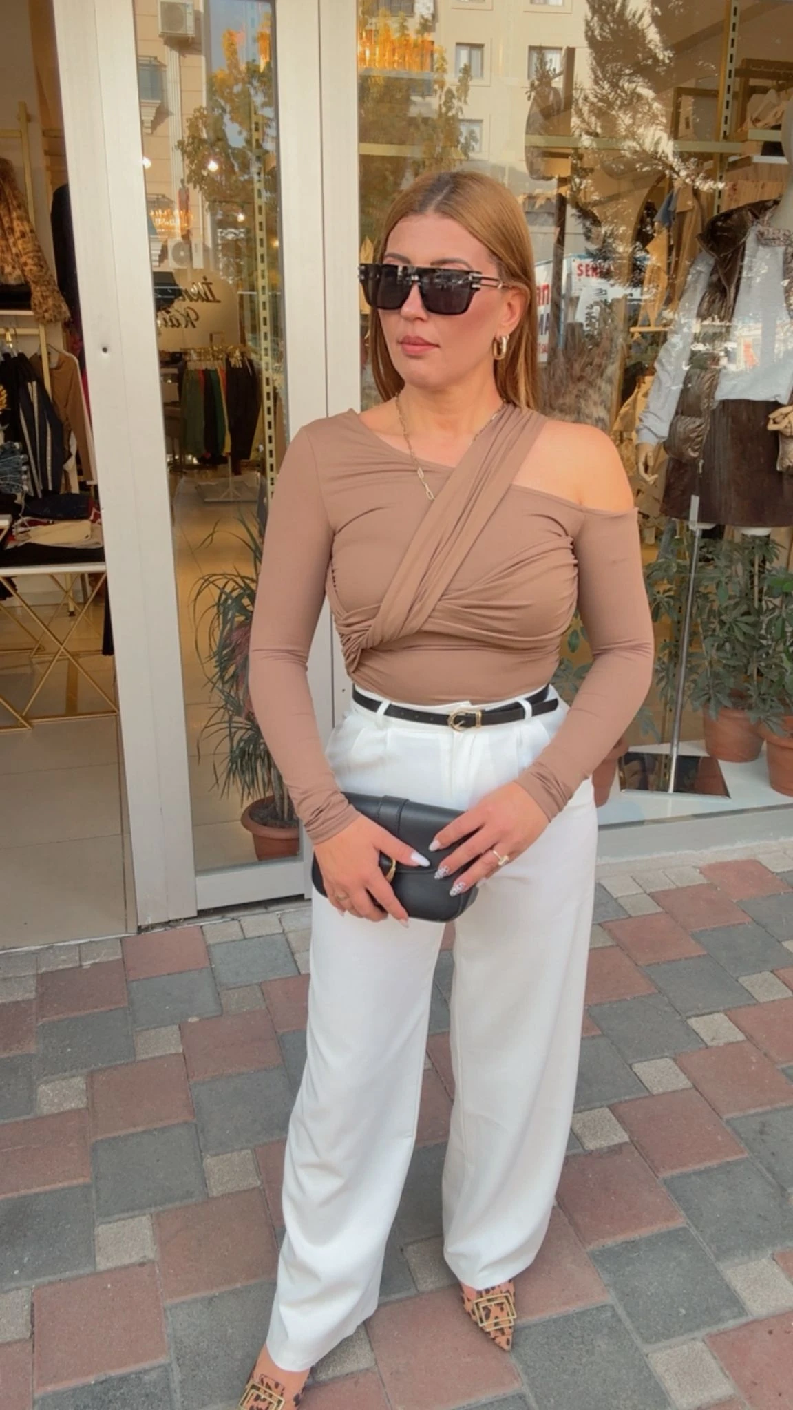 DÜĞÜM DETAYLI BLUZ