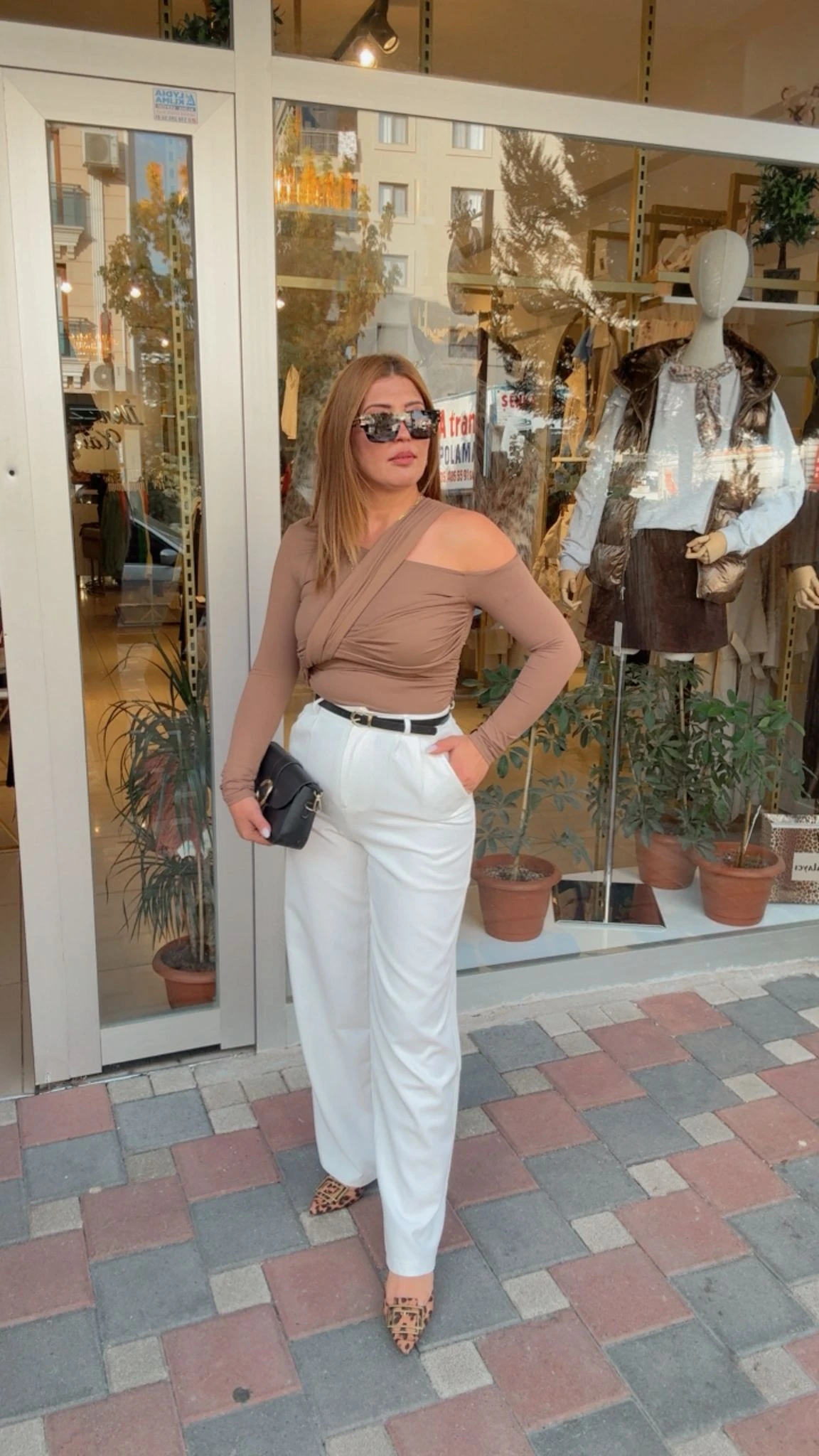 DÜĞÜM DETAYLI BLUZ