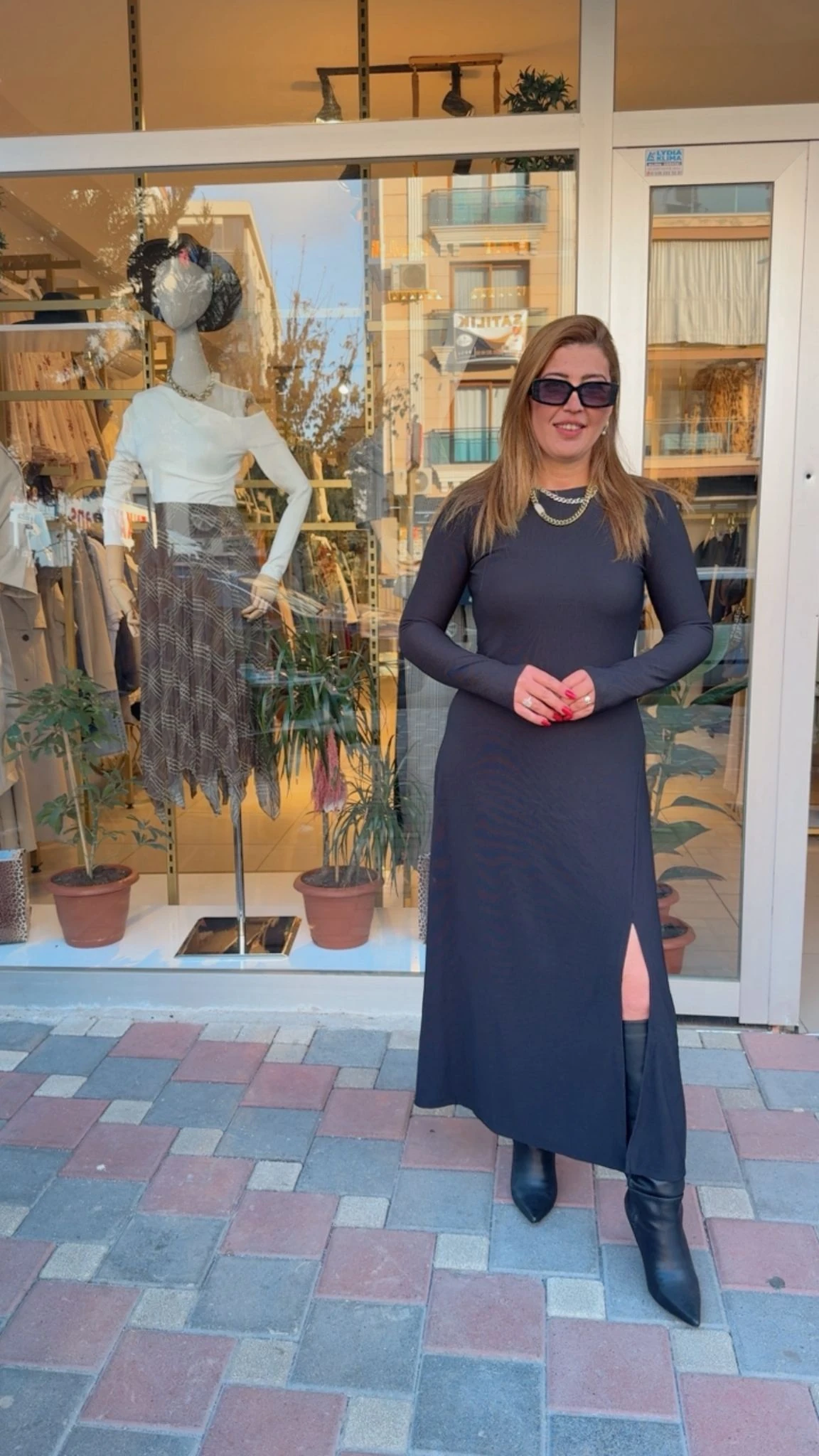 Yan Yırtmaçlı Triko Elbise