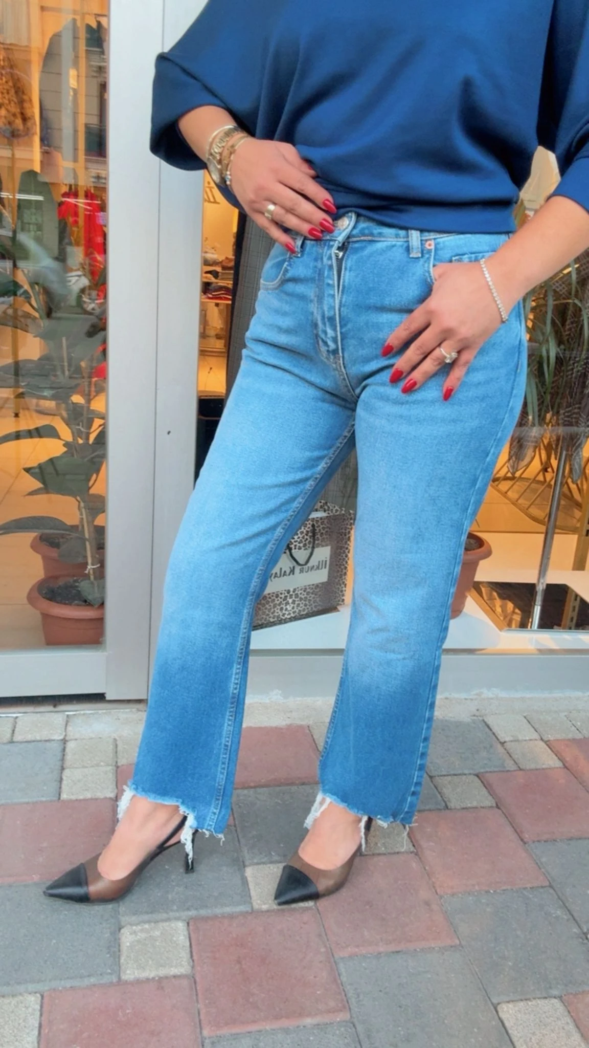 Kesik Paça Mom Jean