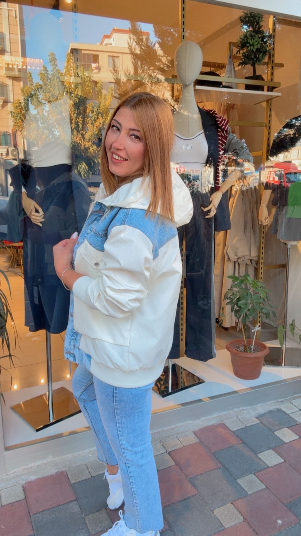 Jean Detaylı Yağmurluk
