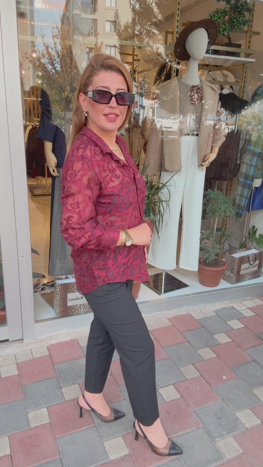 KABARTMALI TRANSPARAN GÖMLEK