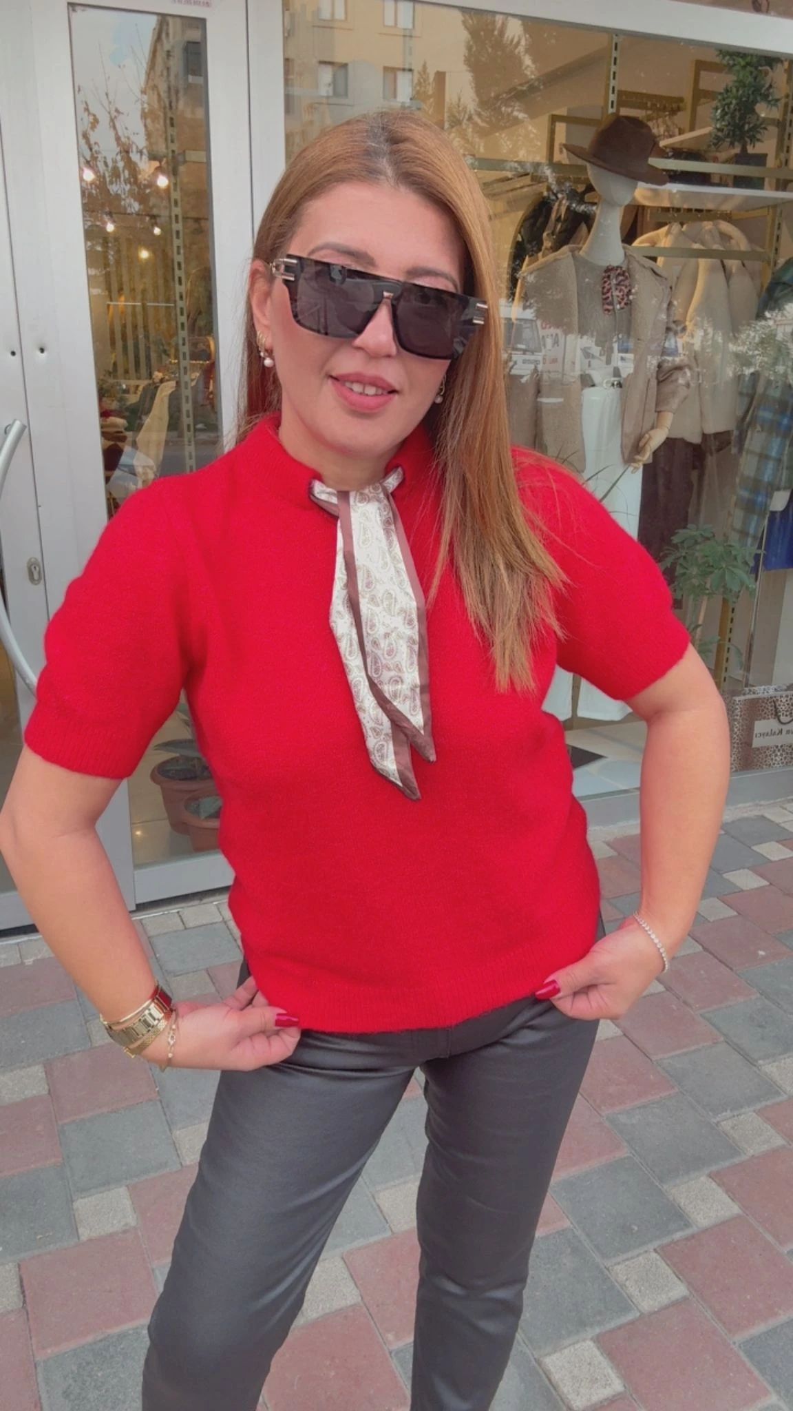 Şal Yaka Triko Kazak - Nar Çiçeği