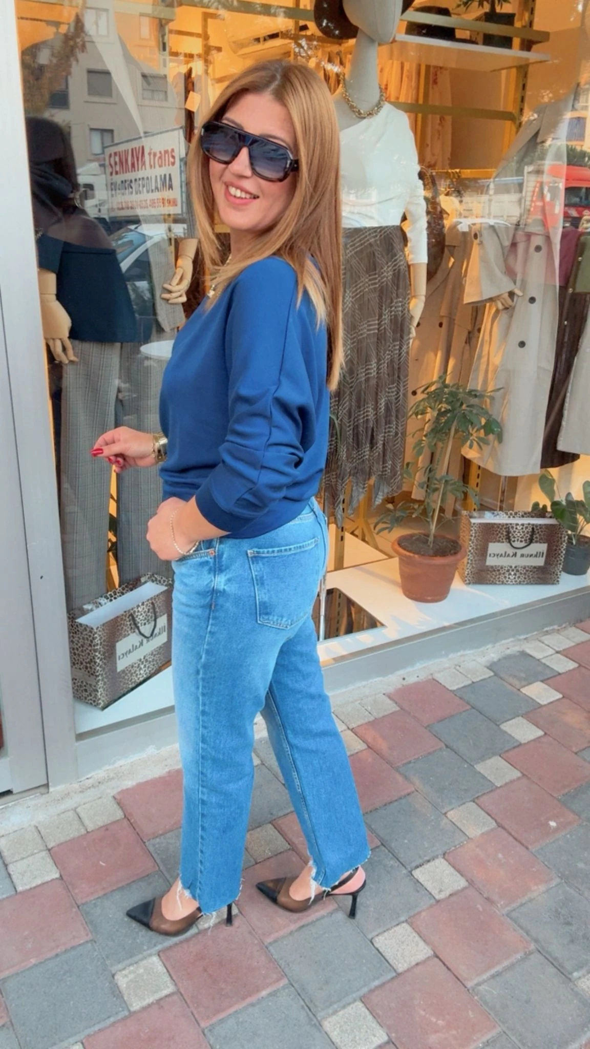 Kesik Paça Mom Jean