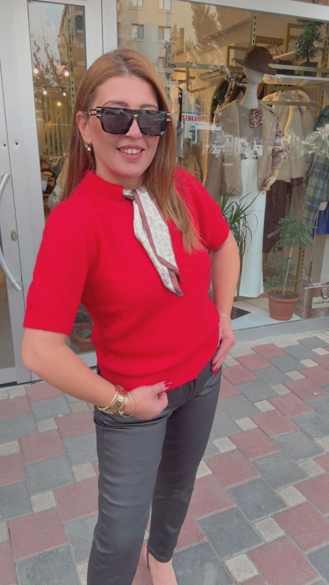 Şal Yaka Triko Kazak