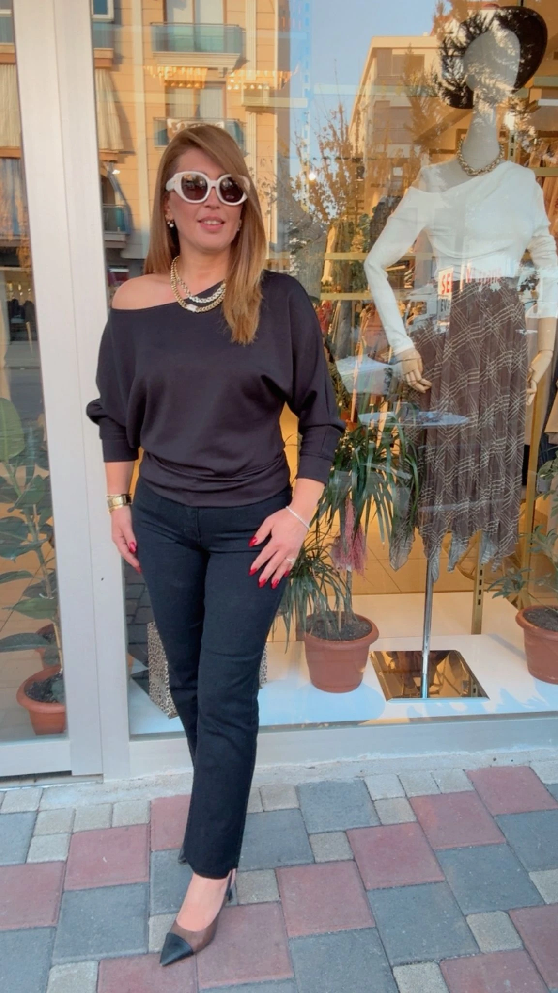 Kesik Paça Mom Pantolon - Siyah