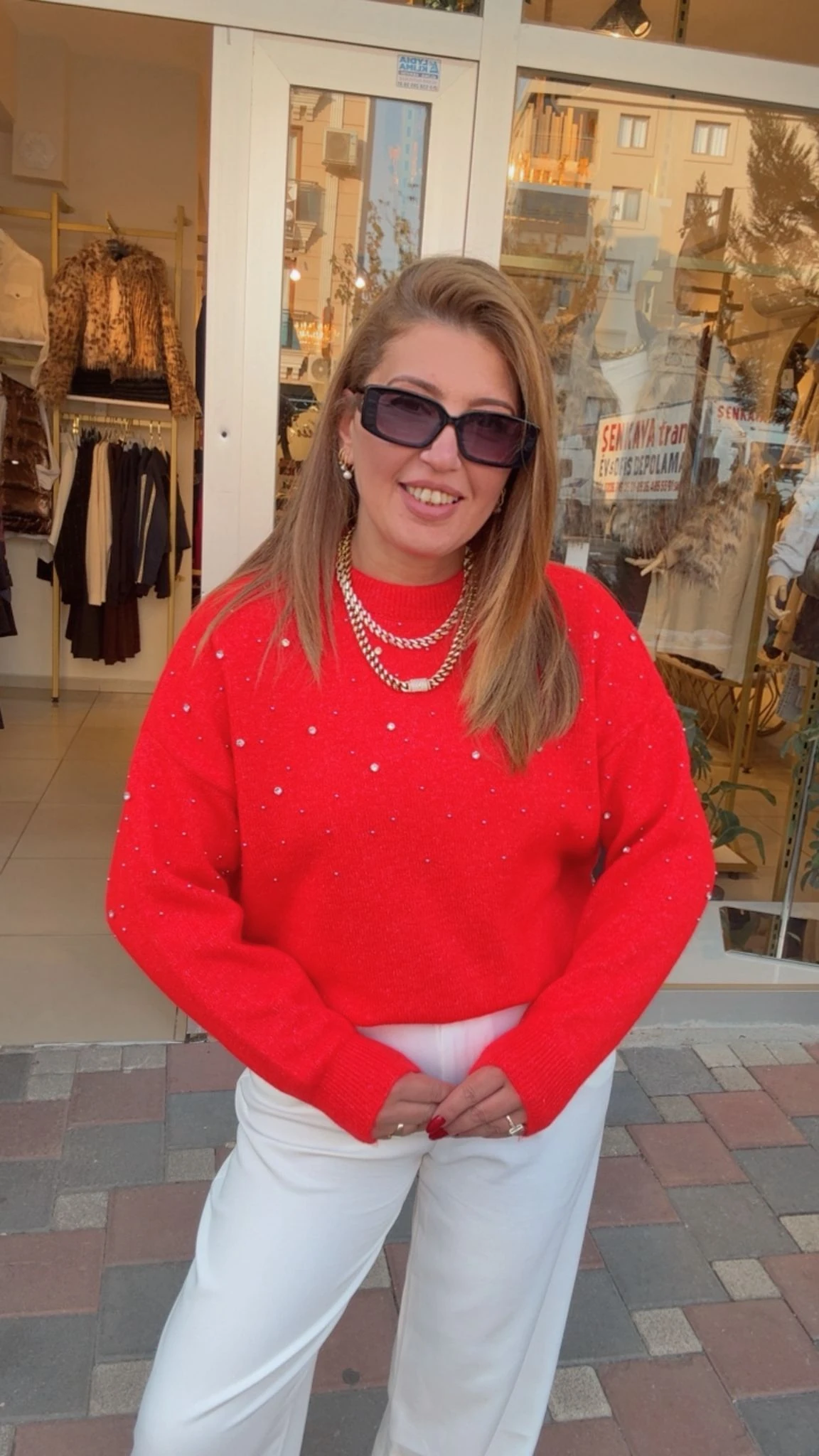 TAŞ İŞLEMELİ YUMOŞ KAZAK - Kırmızı