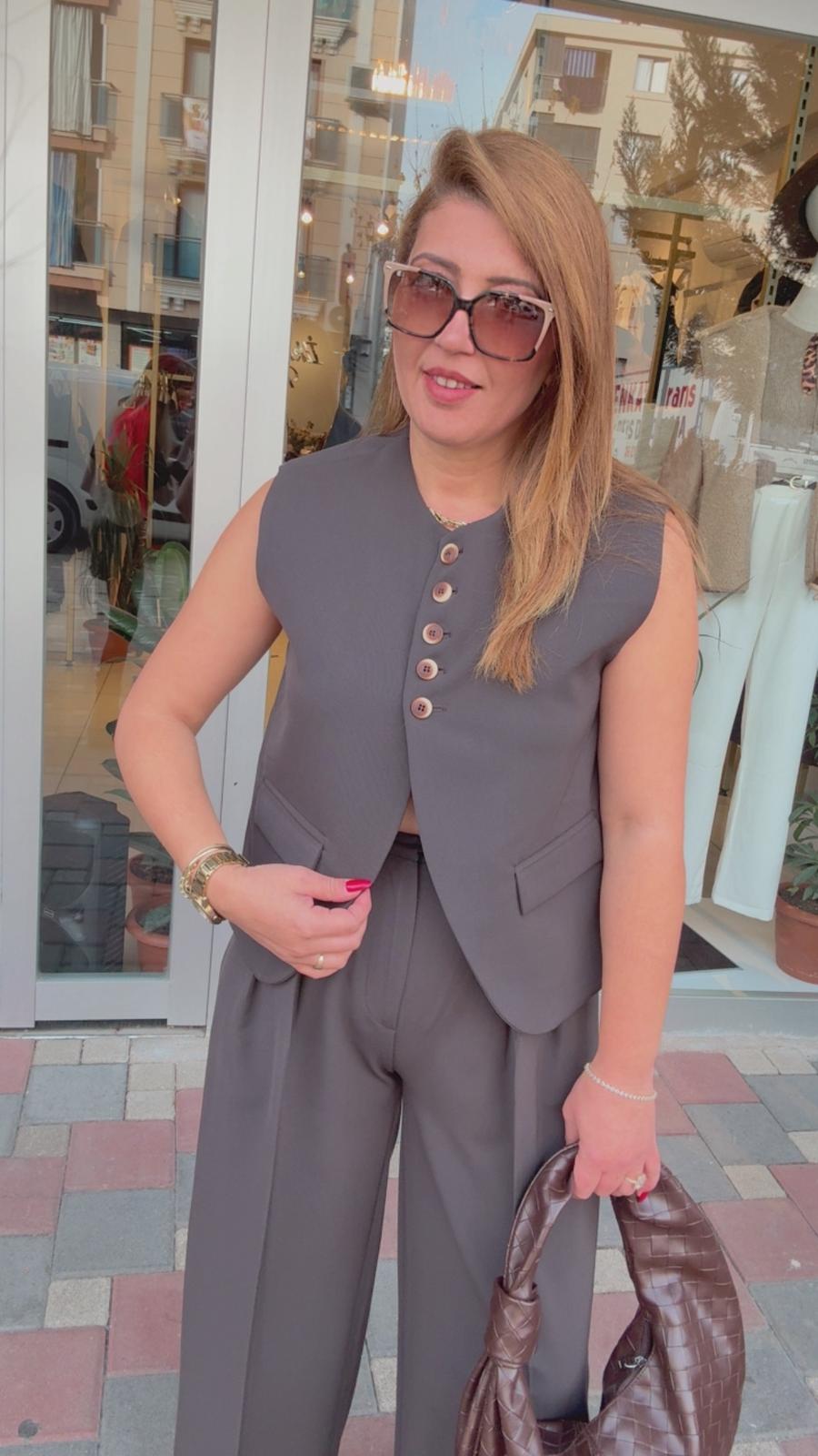 Tahta Düğmeli Takım