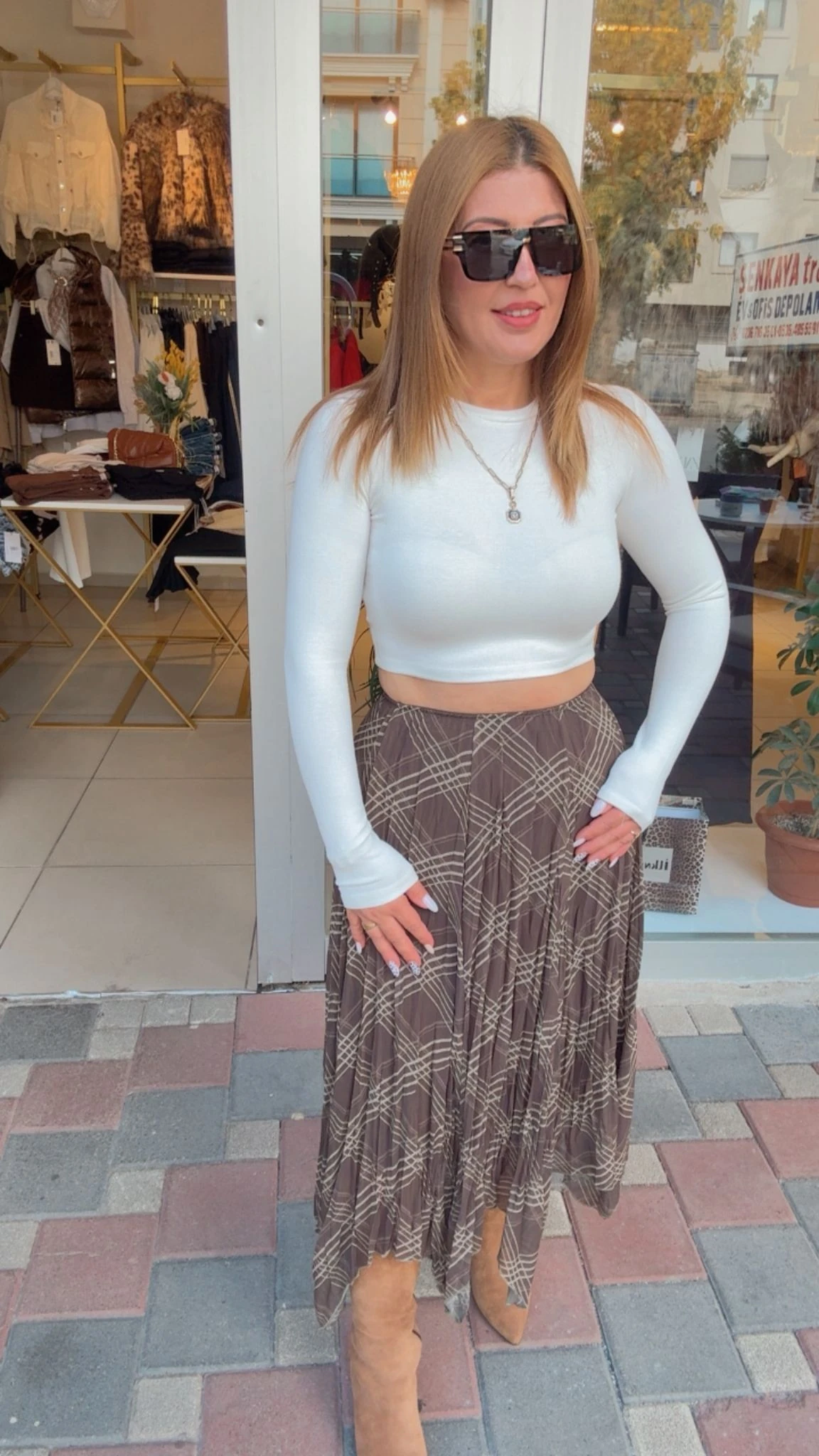 BAKLAVA DESENLİ ASİMETRİK ETEK