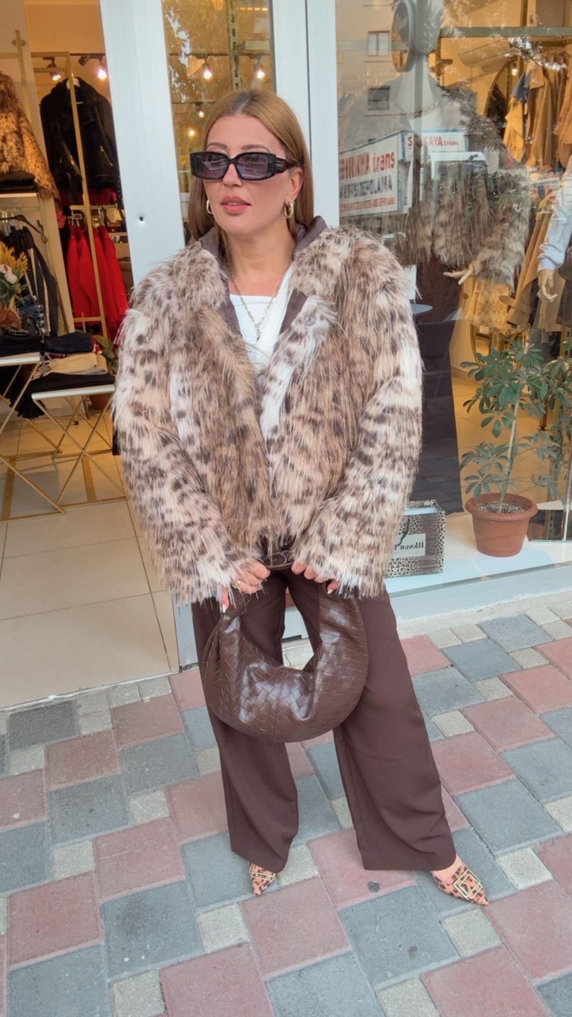 LEOPAR KAPİŞONLU KÜRK CEKET