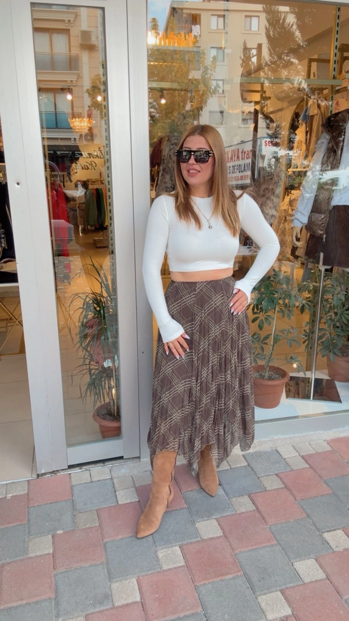 BAKLAVA DESENLİ ASİMETRİK ETEK